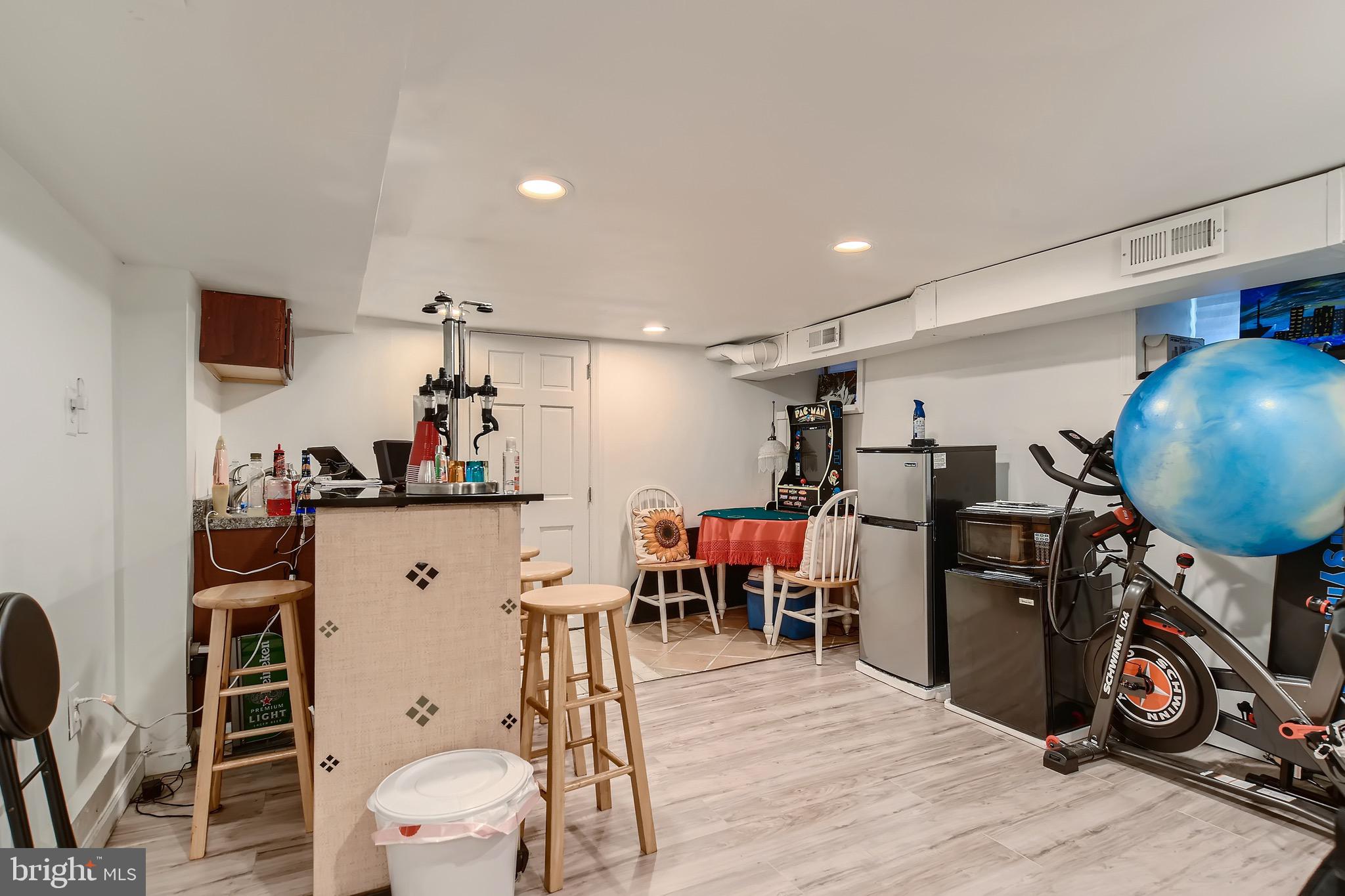 LAURAVILLE HISTORIC DISTRICT - Residential