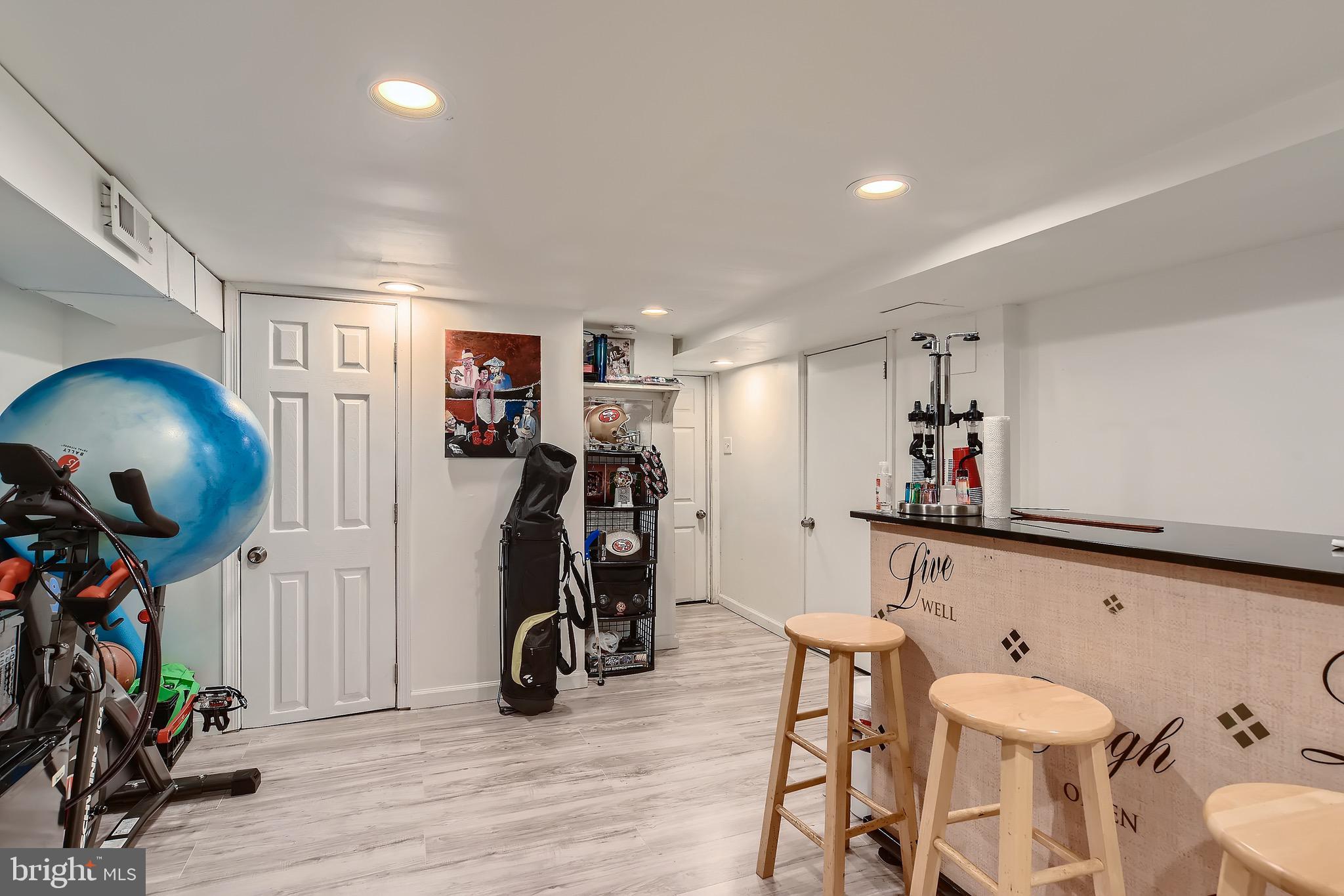 LAURAVILLE HISTORIC DISTRICT - Residential