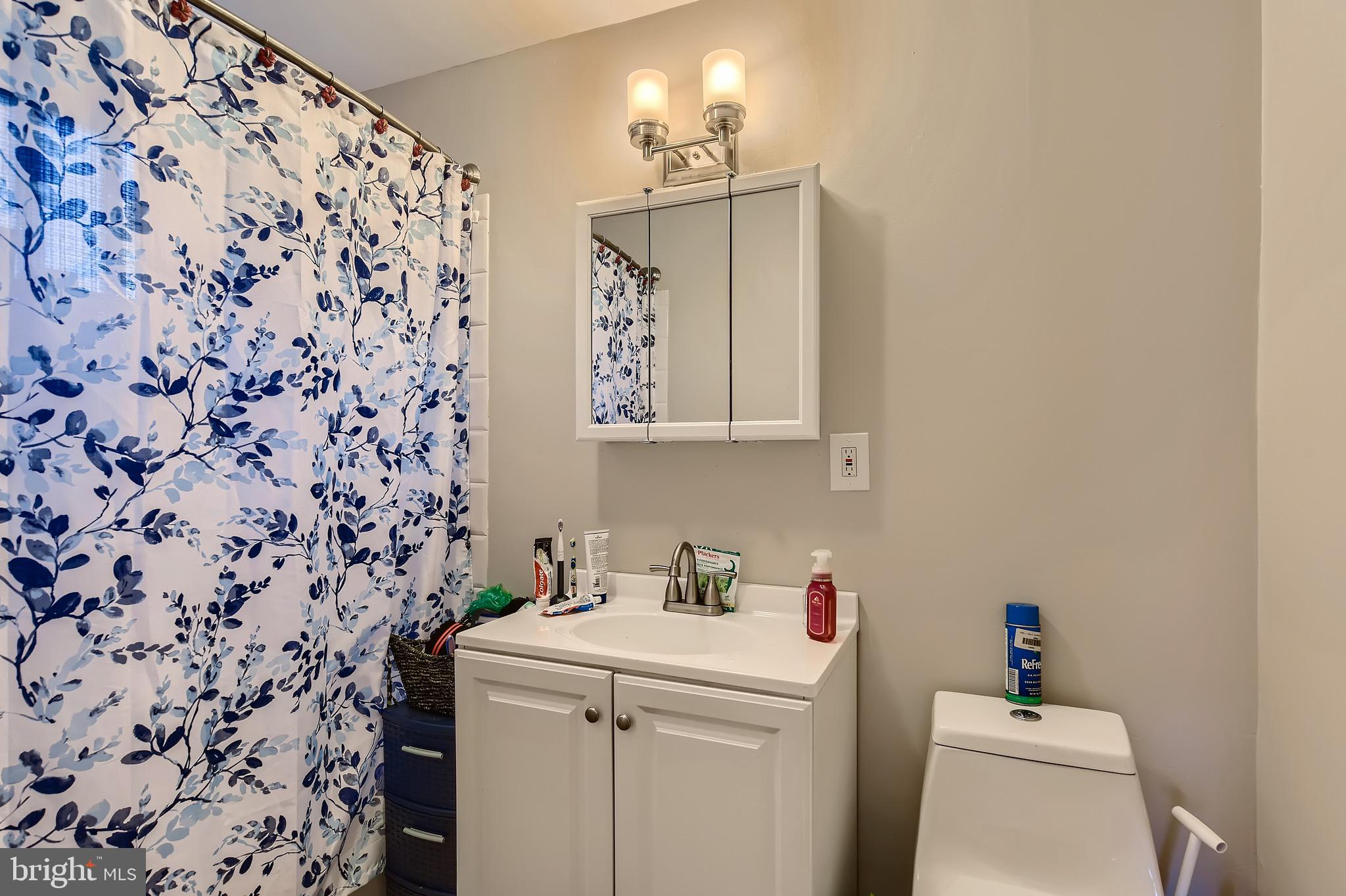 LAURAVILLE HISTORIC DISTRICT - Residential