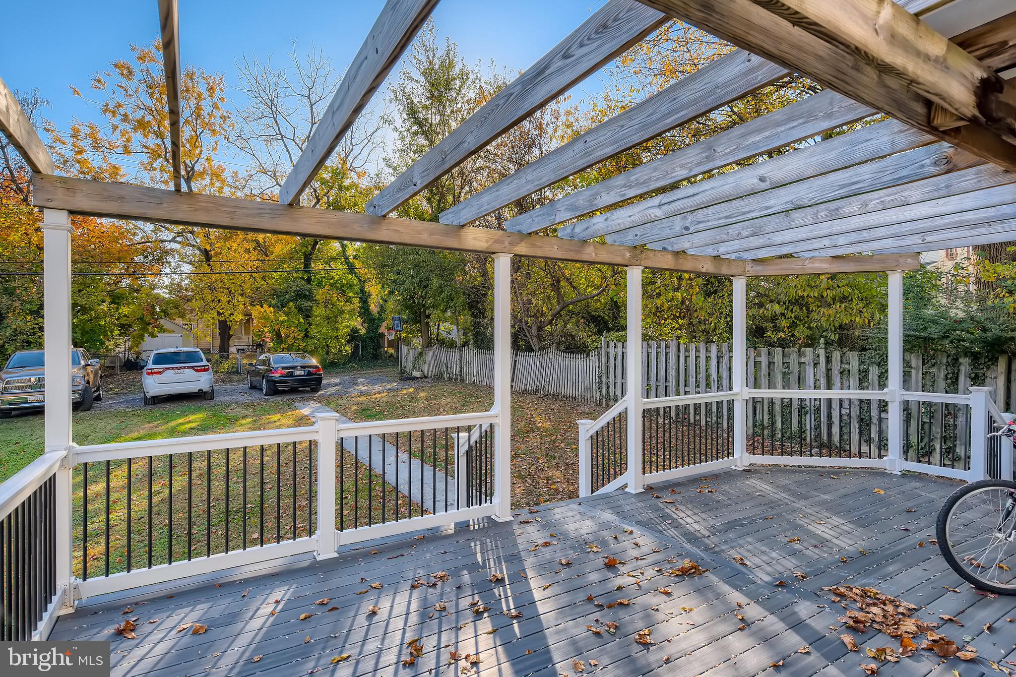 LAURAVILLE HISTORIC DISTRICT - Residential