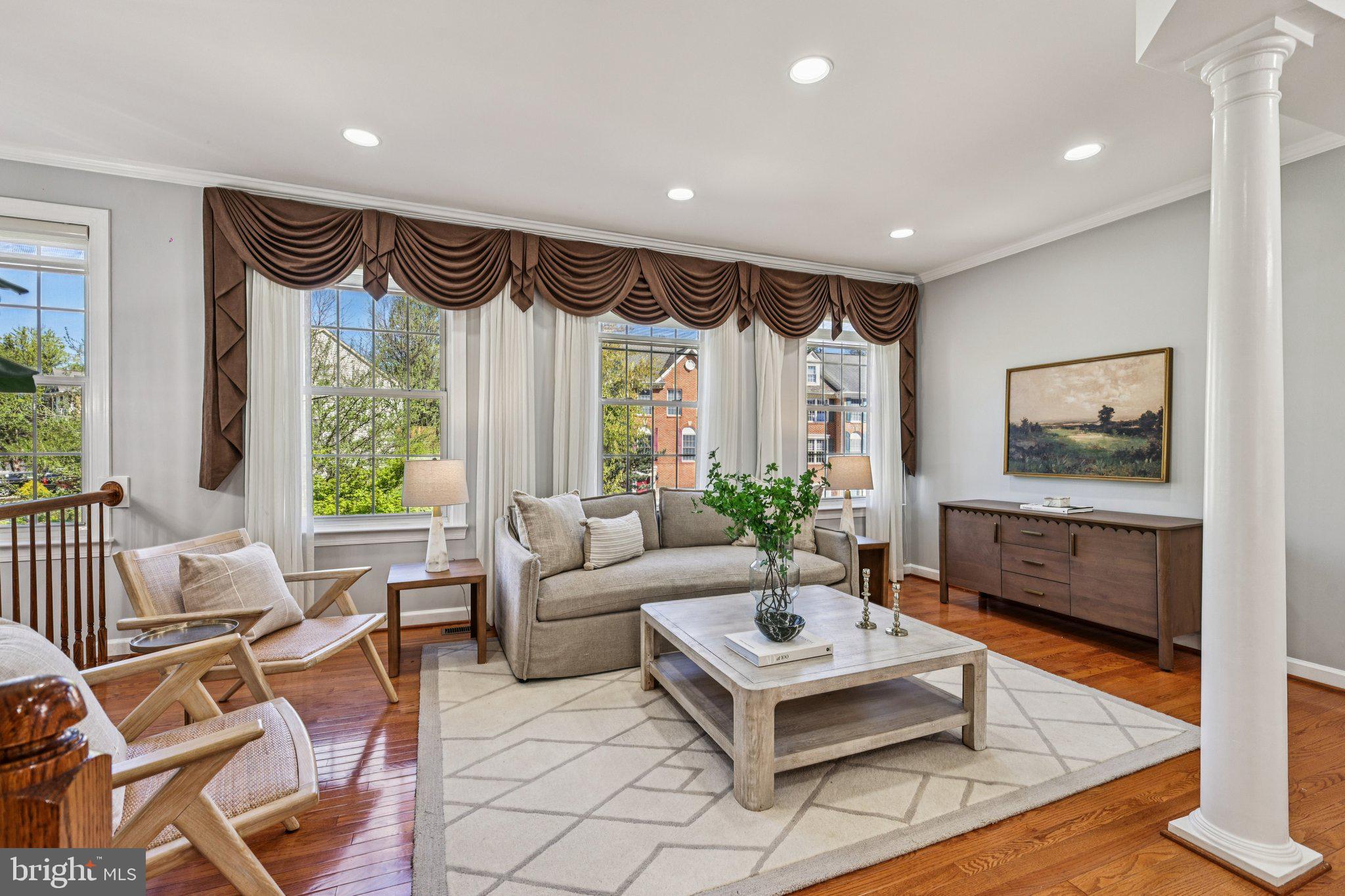 HIGHLAND OAKS - Residential