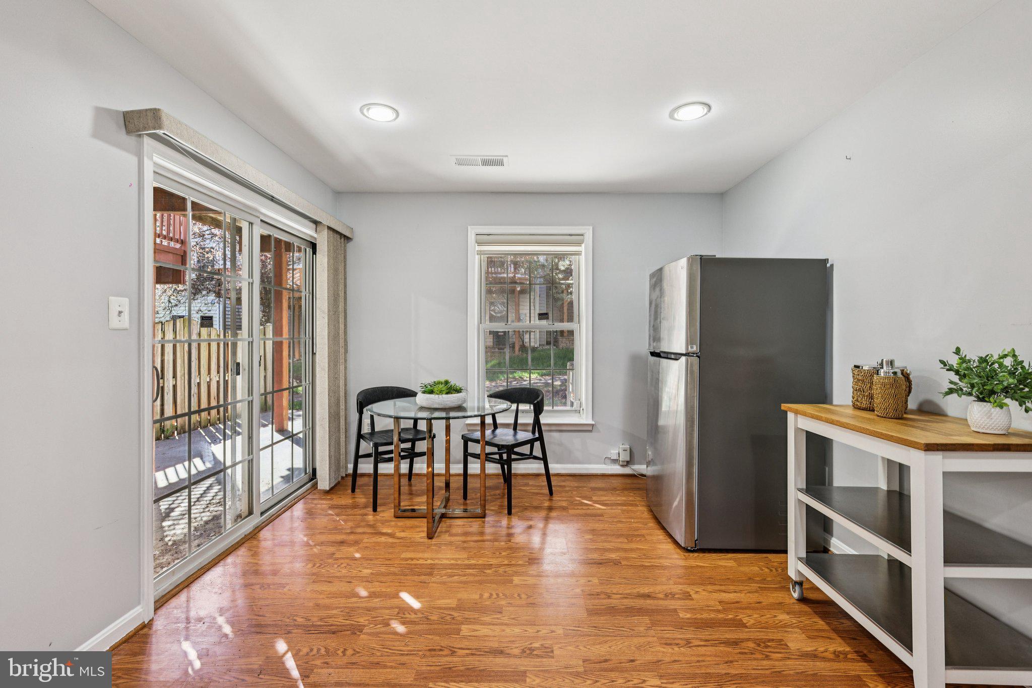 HIGHLAND OAKS - Residential