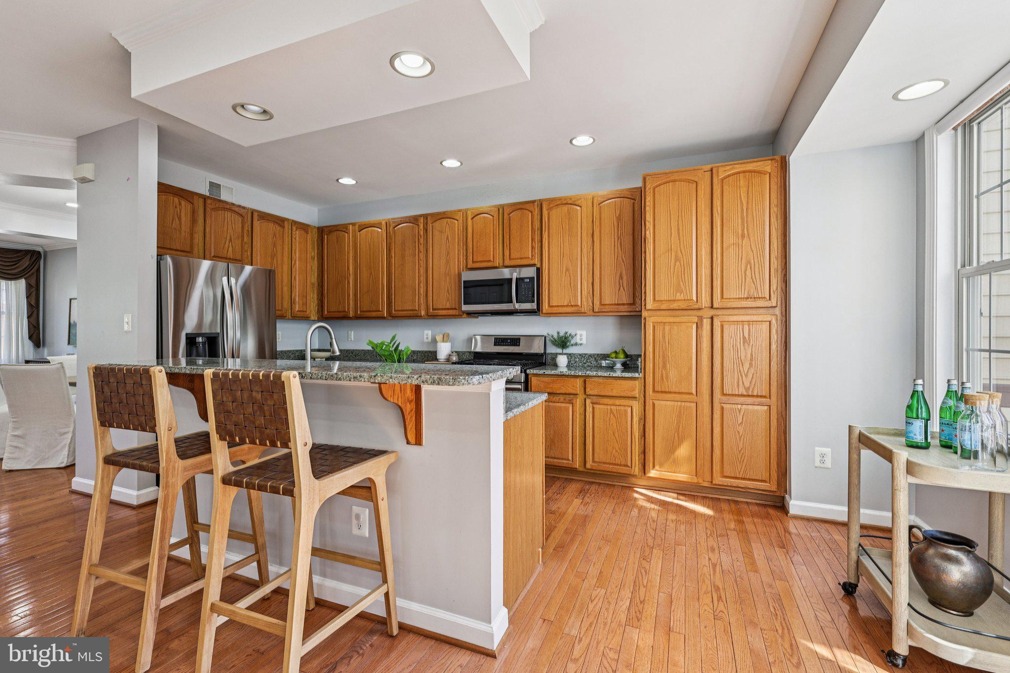 HIGHLAND OAKS - Residential