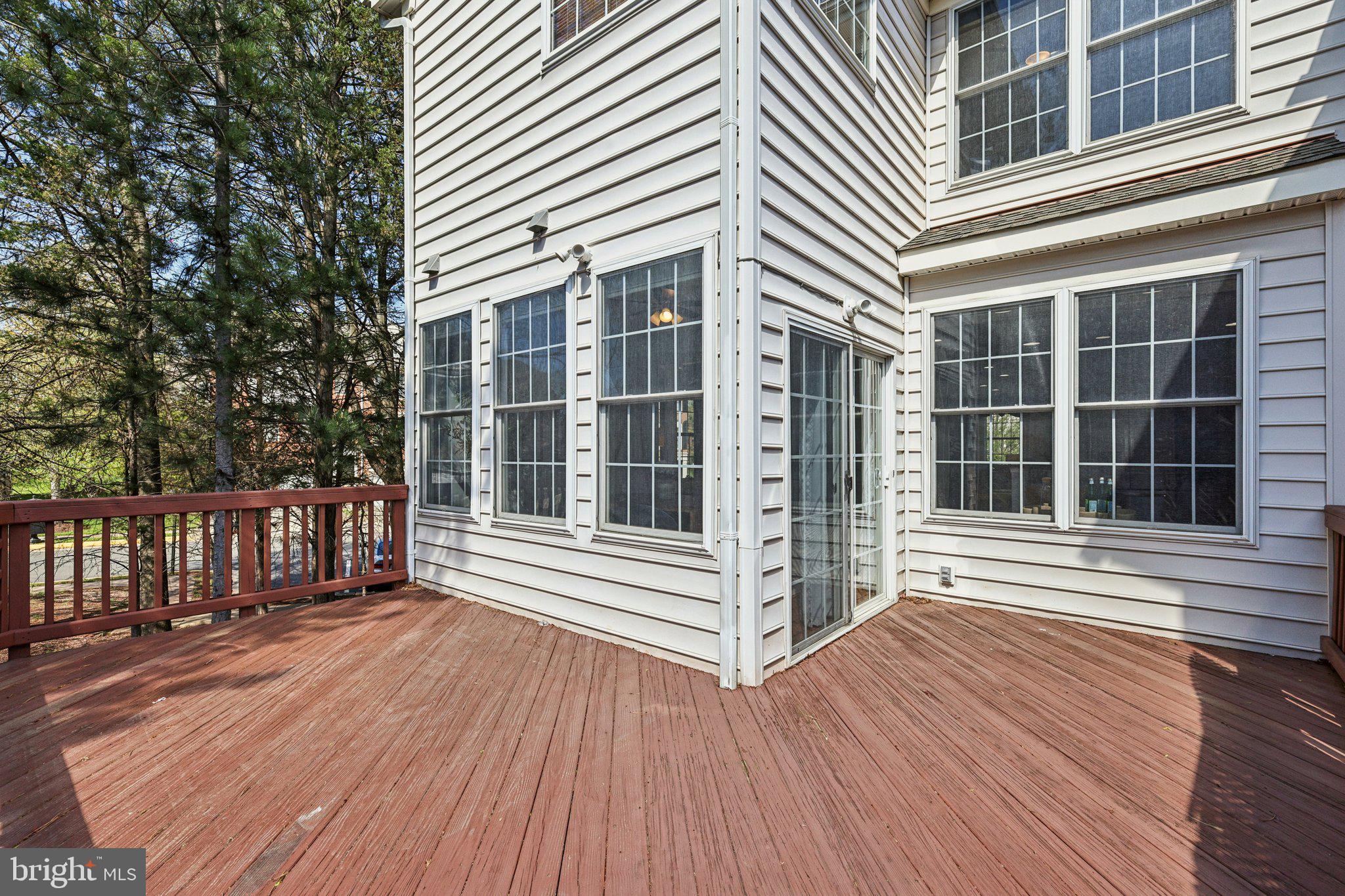 HIGHLAND OAKS - Residential