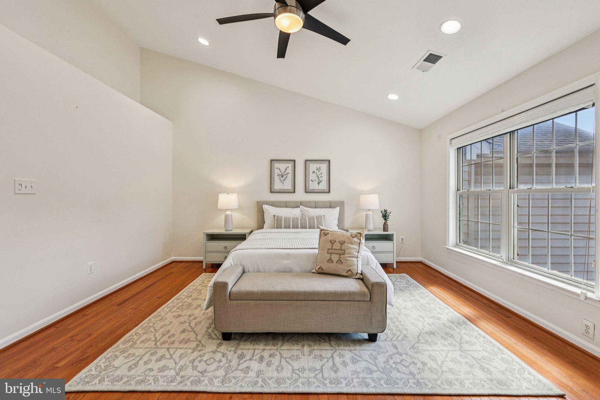 HIGHLAND OAKS - Residential