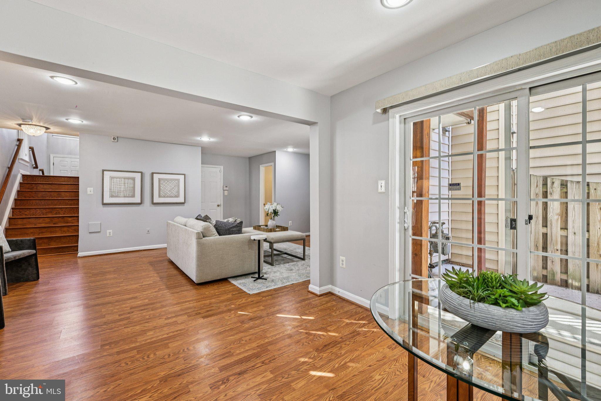 HIGHLAND OAKS - Residential