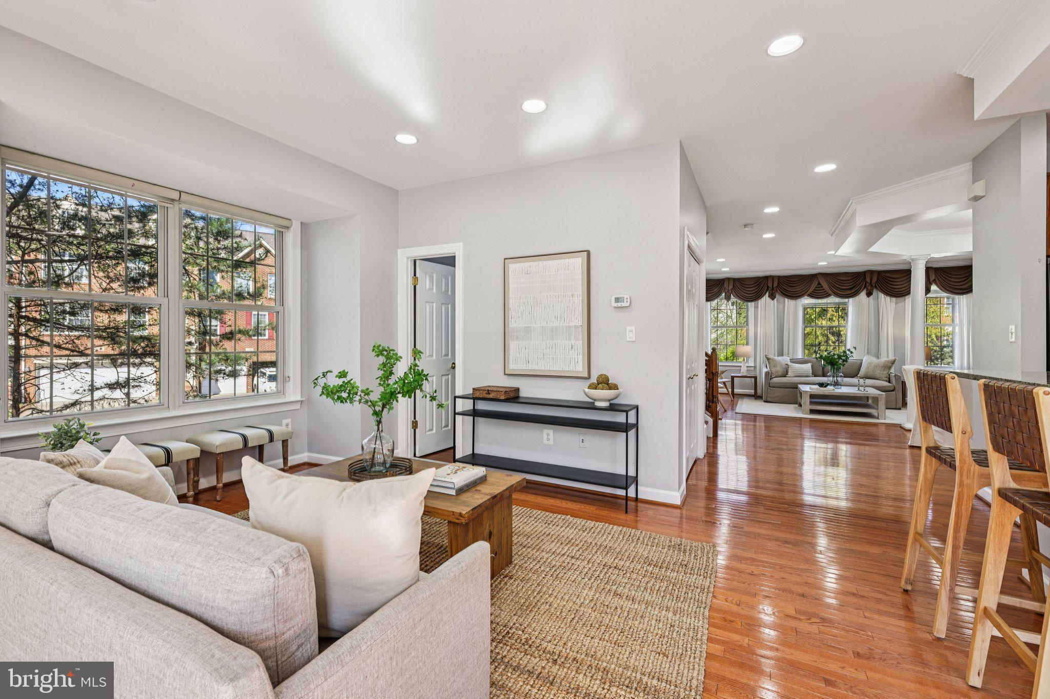 HIGHLAND OAKS - Residential