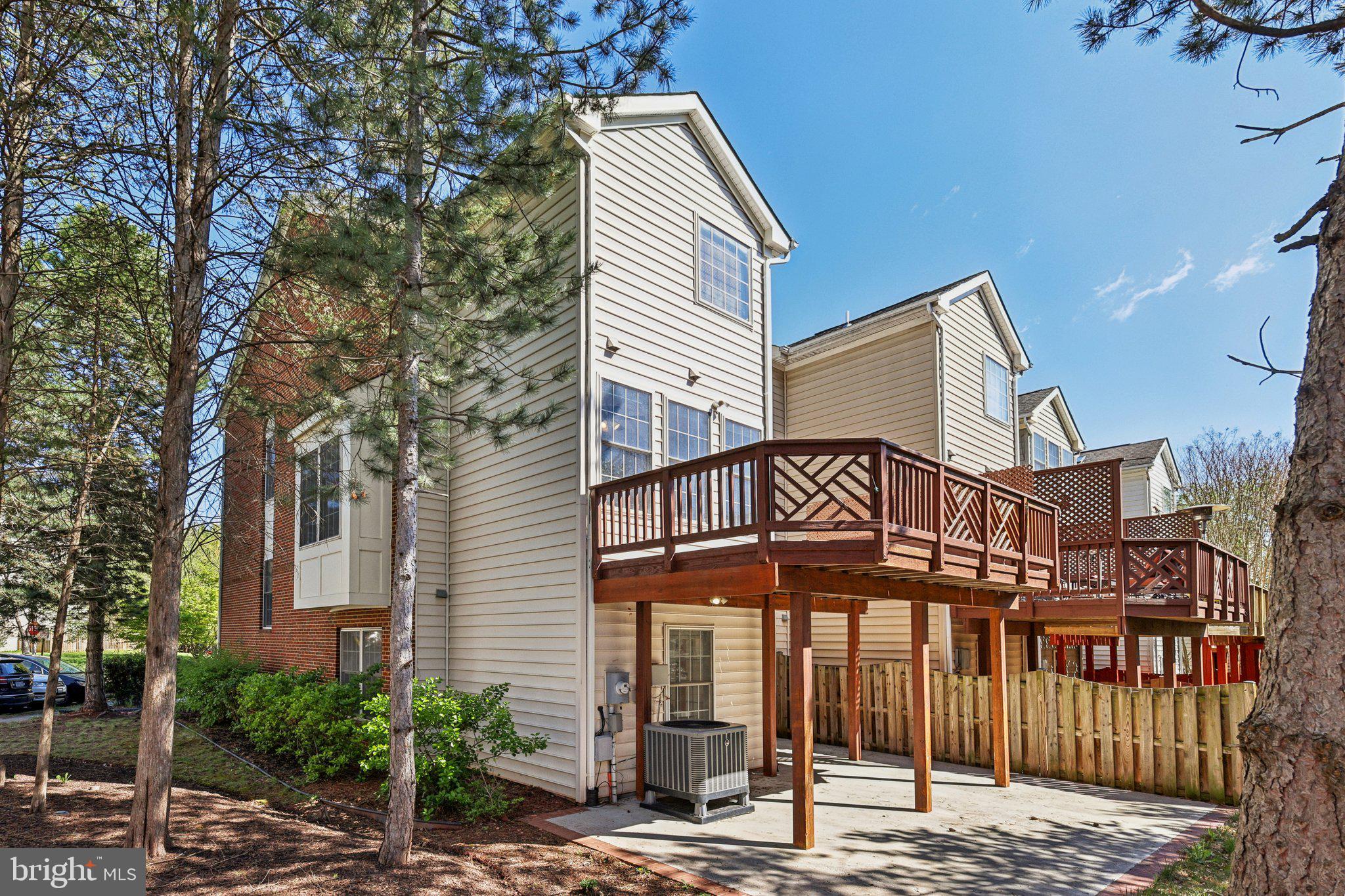 HIGHLAND OAKS - Residential