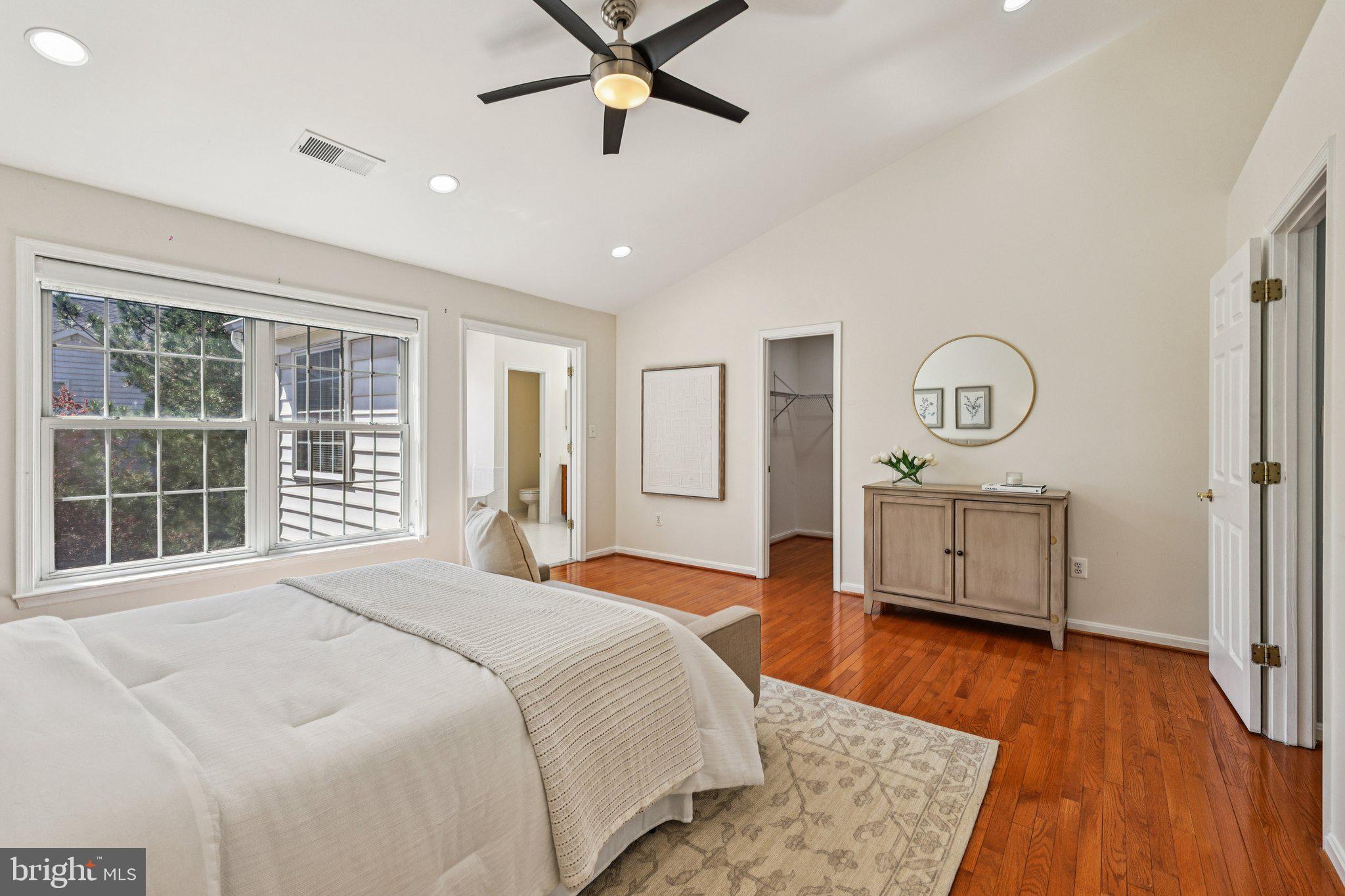 HIGHLAND OAKS - Residential