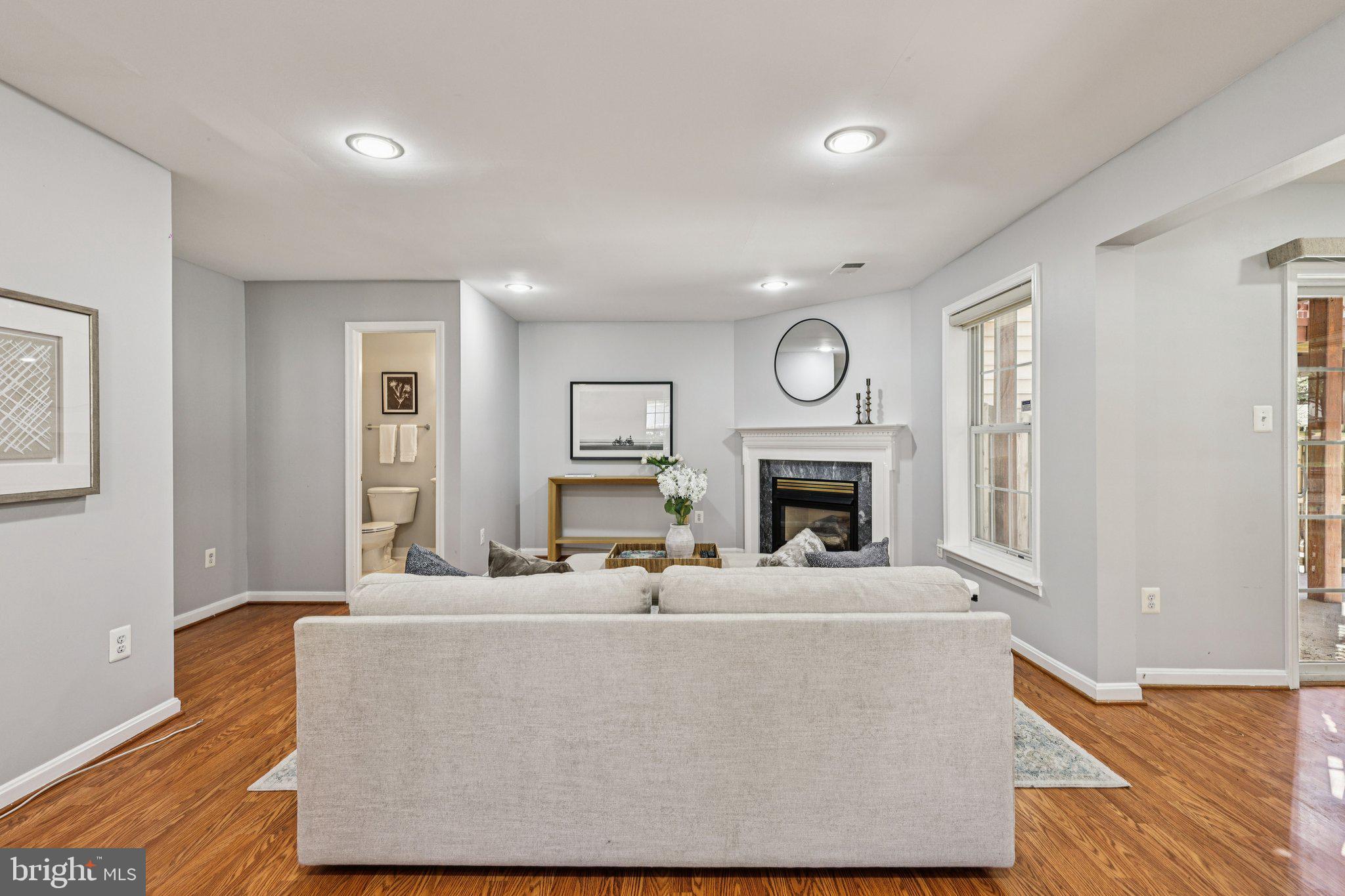 HIGHLAND OAKS - Residential