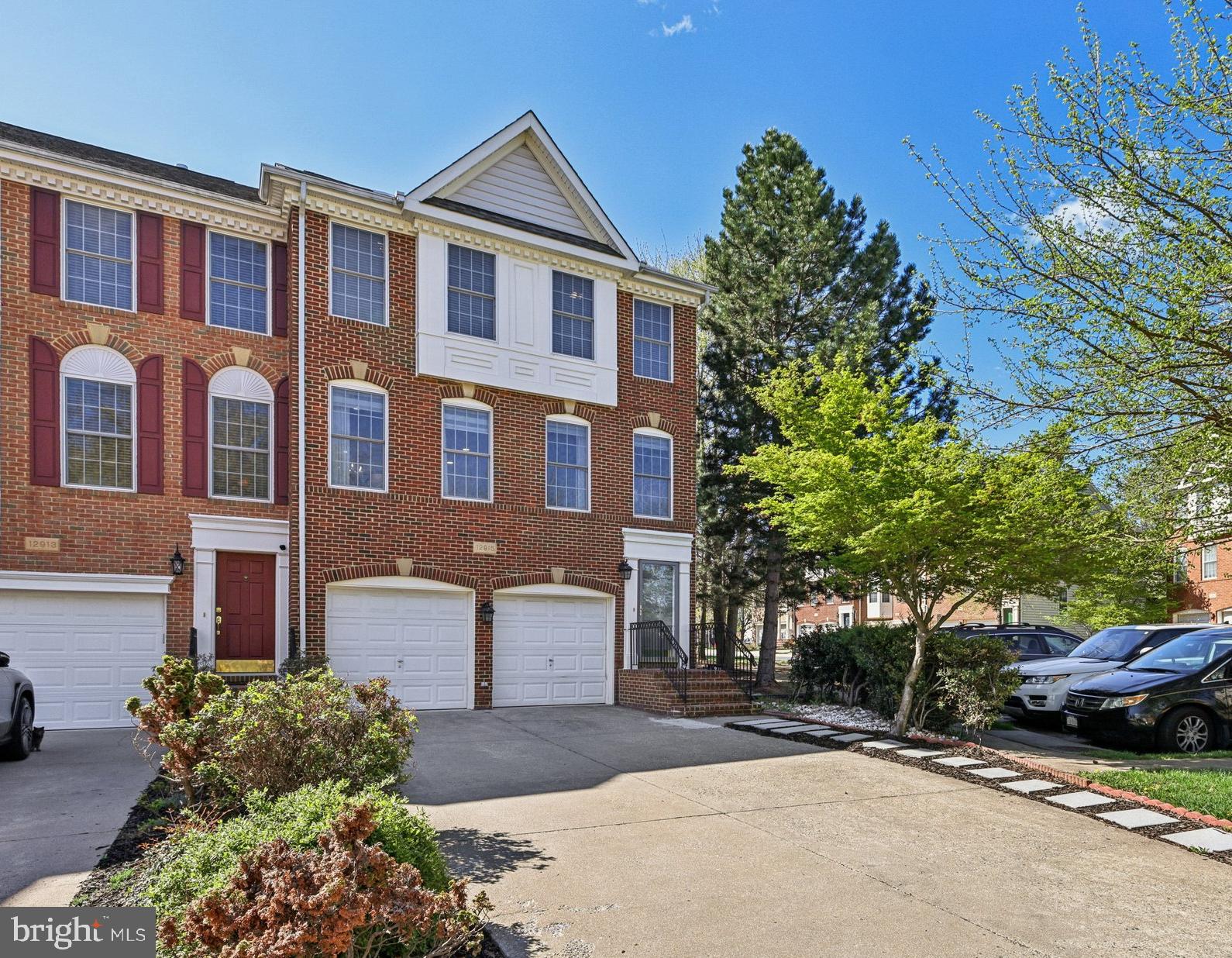 HIGHLAND OAKS - Residential