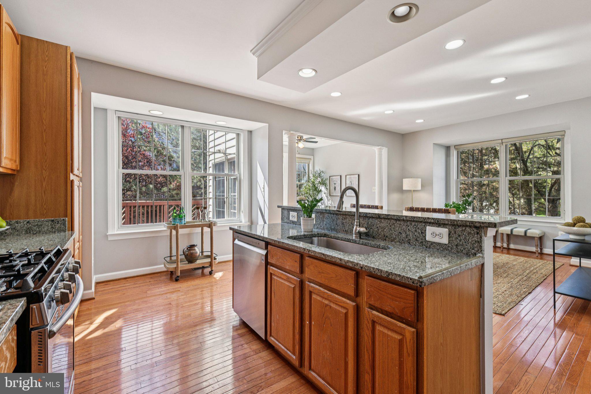 HIGHLAND OAKS - Residential