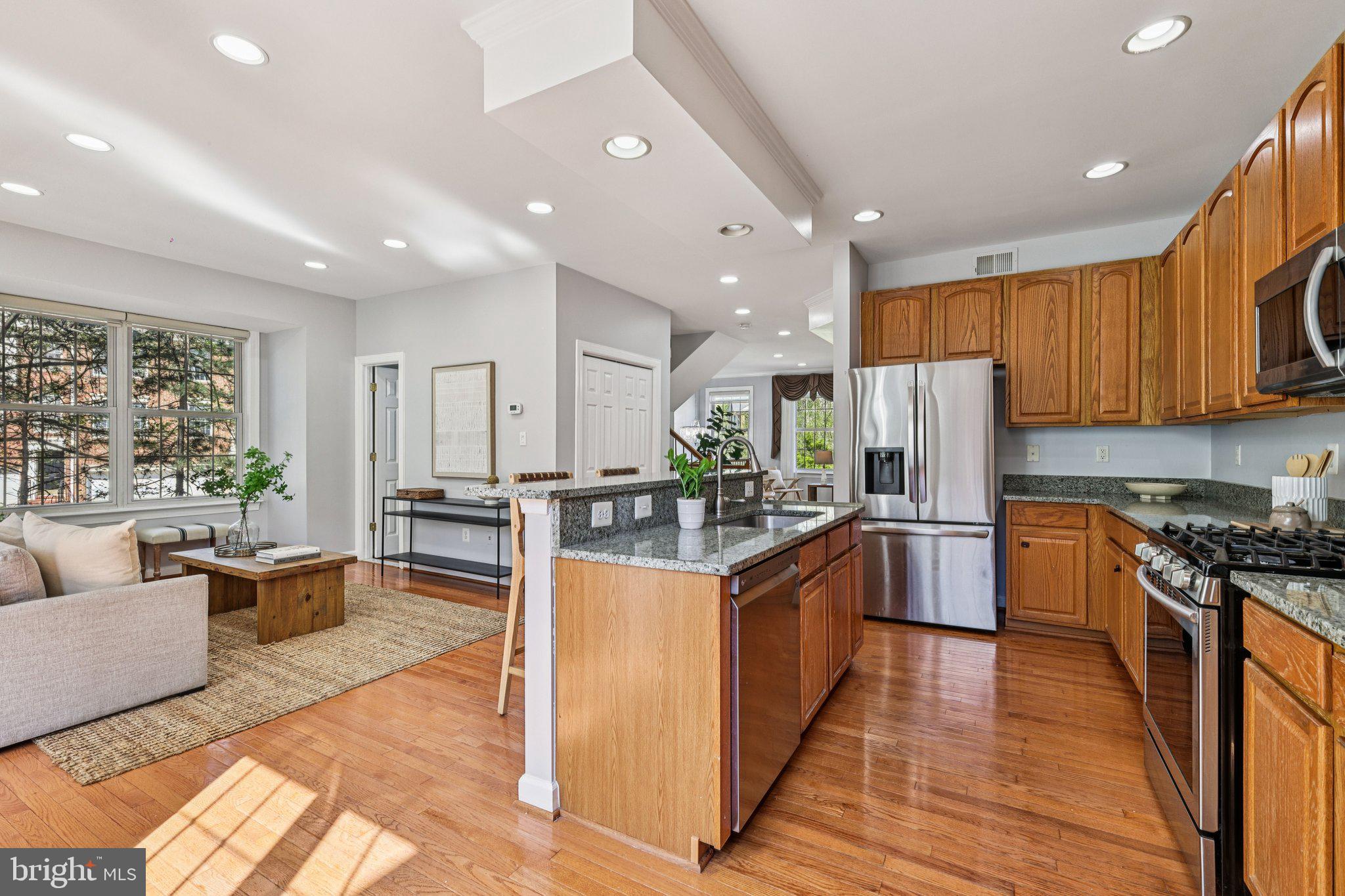 HIGHLAND OAKS - Residential