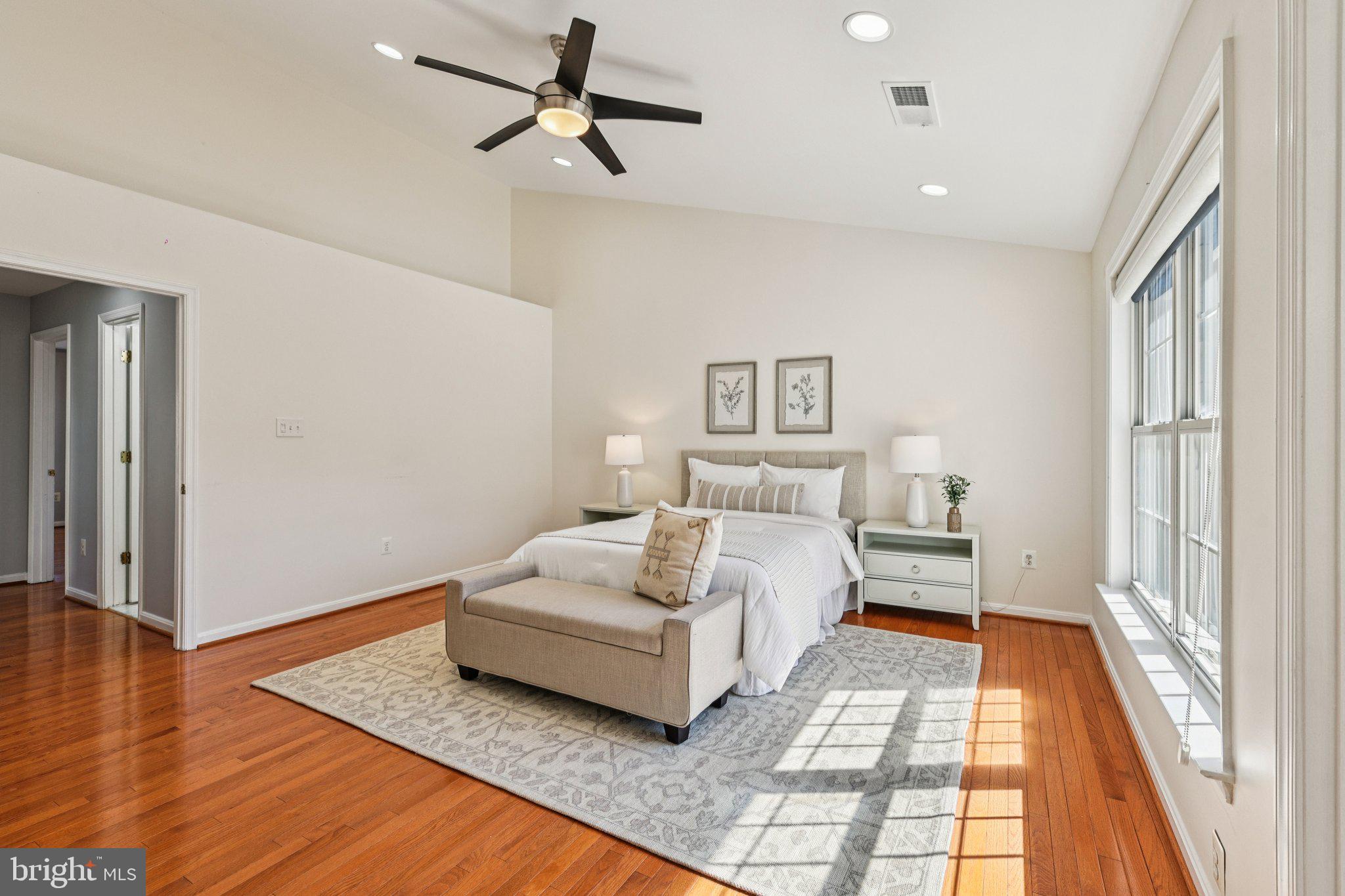 HIGHLAND OAKS - Residential