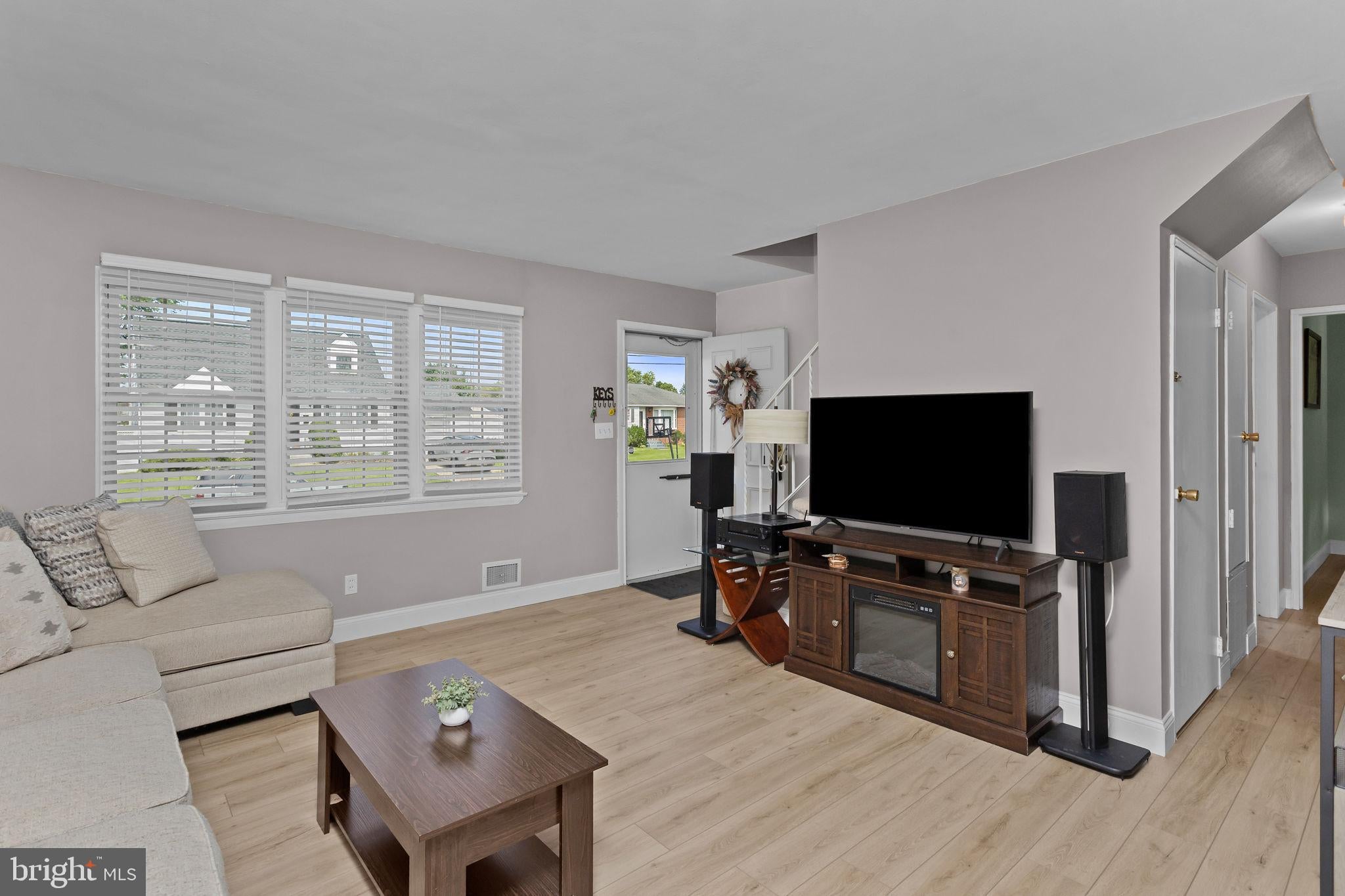 6 BRANDYWINE WAY