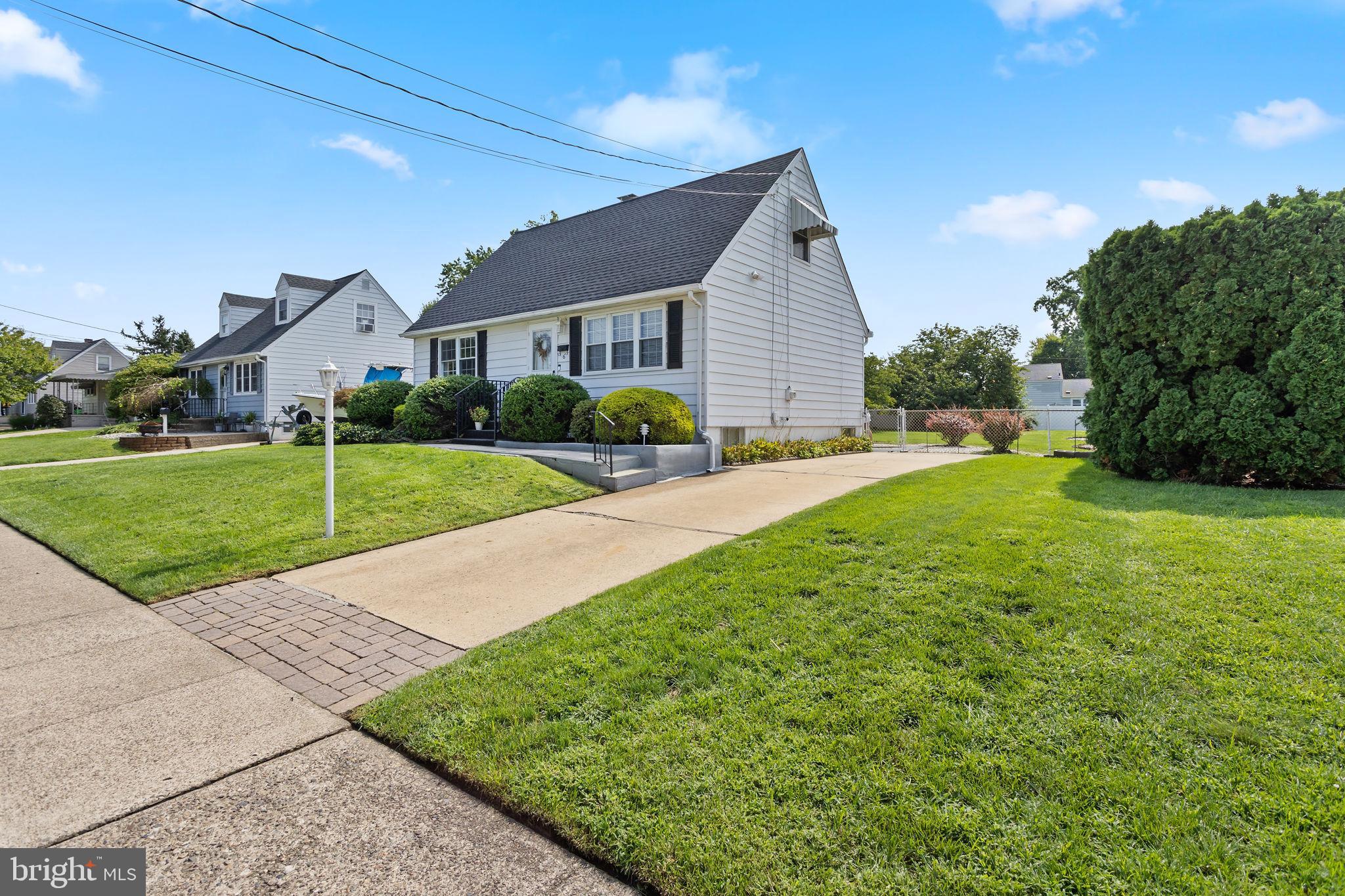 6 BRANDYWINE WAY