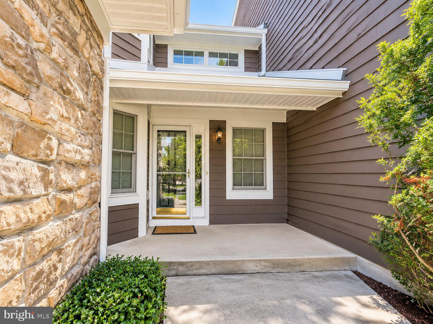 51 BRIARWOOD COURT