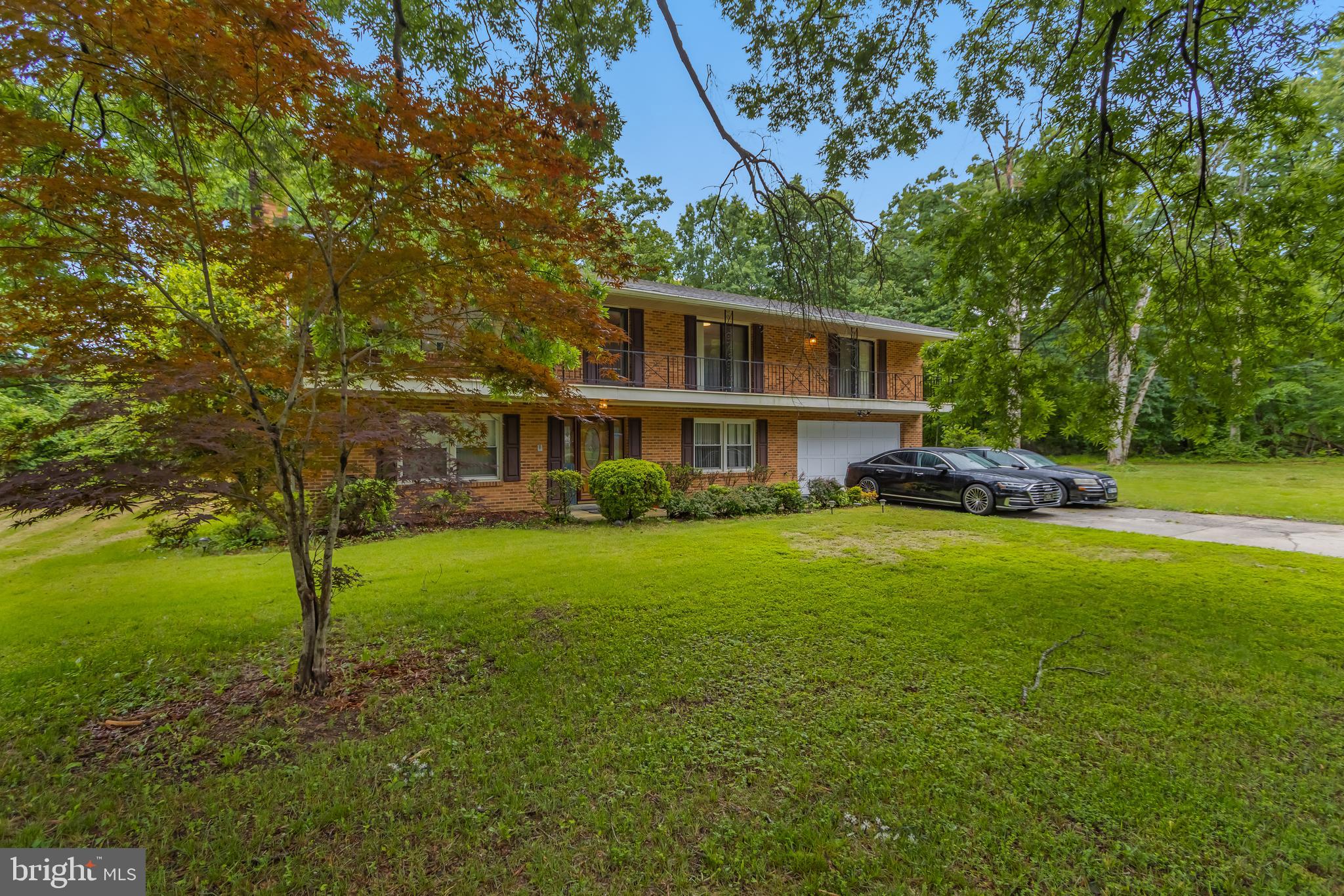 Welcome to this spacious and beautifully updated 5-bedroom, 3-bath single-family home, complete with a two-car garage and an impressive indoor swimming pool featuring a brand-new Raypak heater—perfect for year-round enjoyment!
Nestled against a serene backdrop of trees, this home offers privacy and tranquility. Inside, you’ll find stylish upgrades throughout, including gleaming granite countertops, new stainless steel appliances, fresh paint, brand-new carpet, and a modern electric cooktop.
This is a truly unique property you won’t want to miss!
Rental Requirements:
* Monthly income must be at least 2.5x the rent
* Minimum credit score of 620
* Renters insurance required
* Tenant responsible for lawn maintenance
Schedule your tour today.