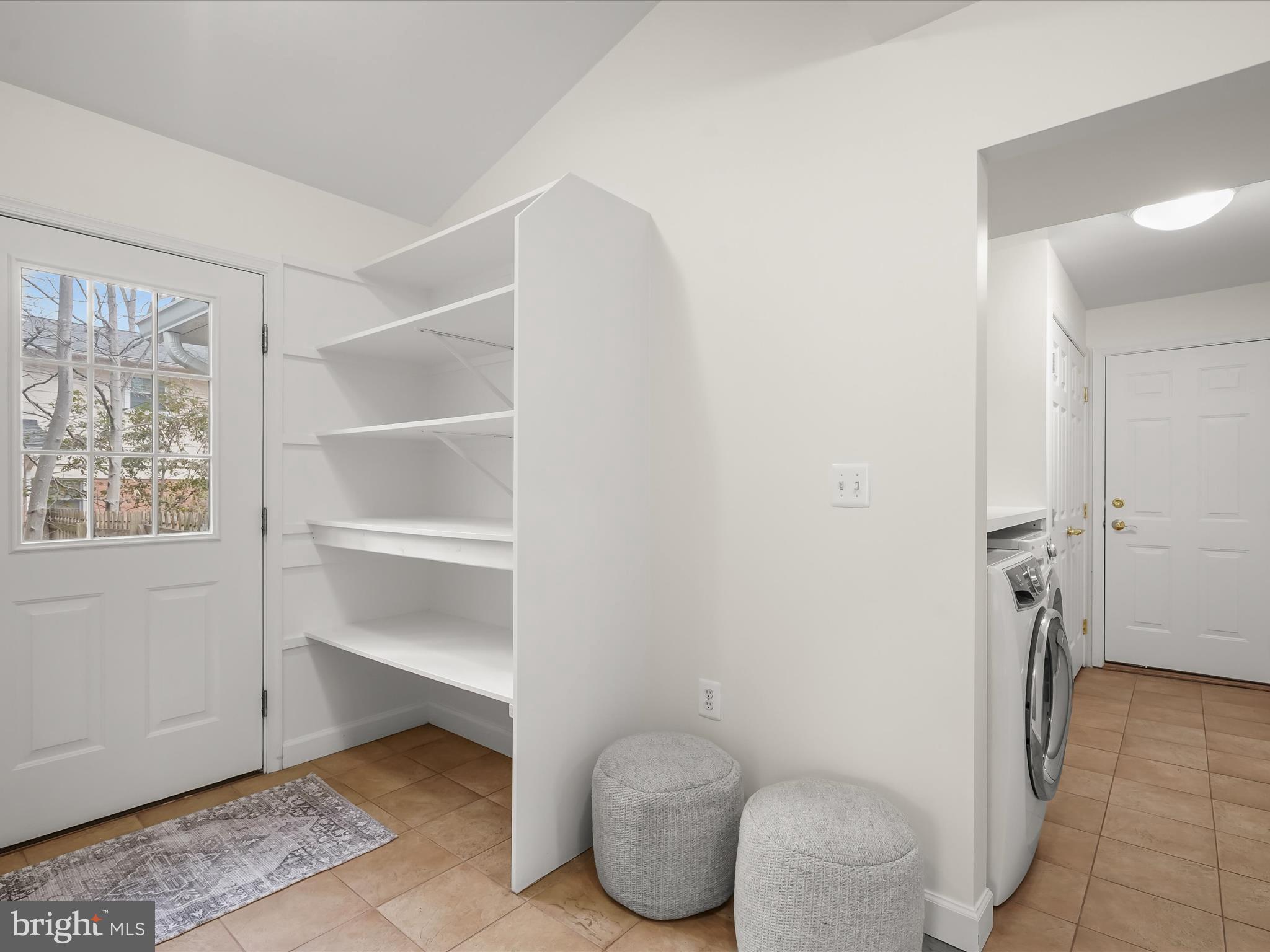 MANTUA - Residential