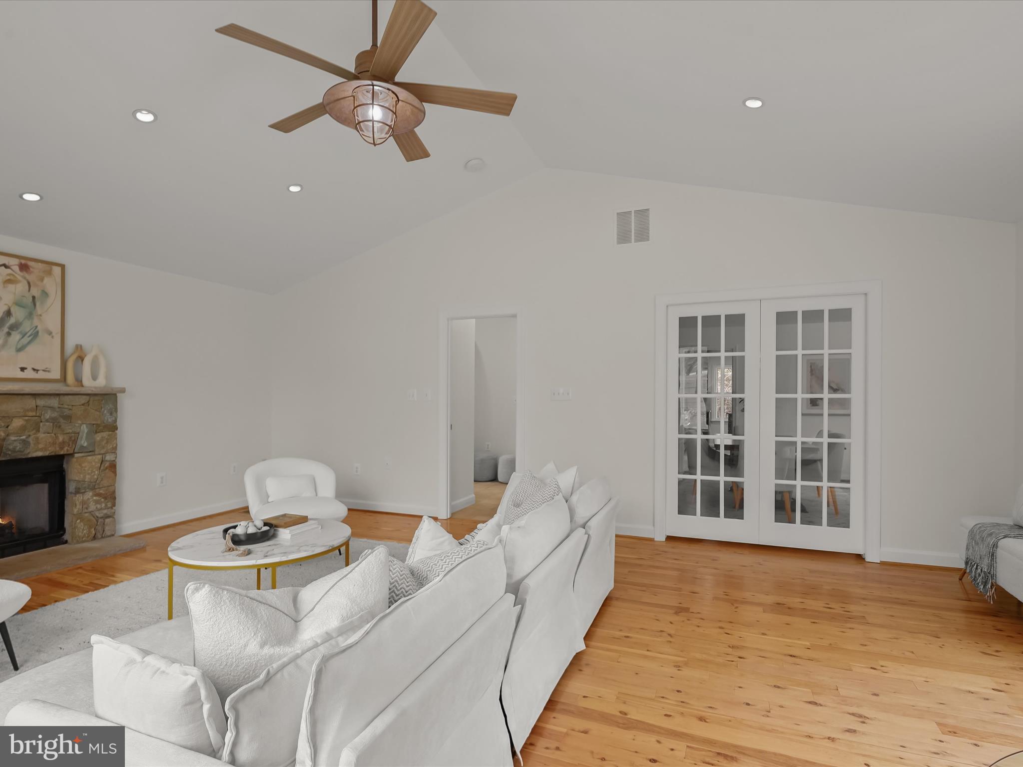 MANTUA - Residential