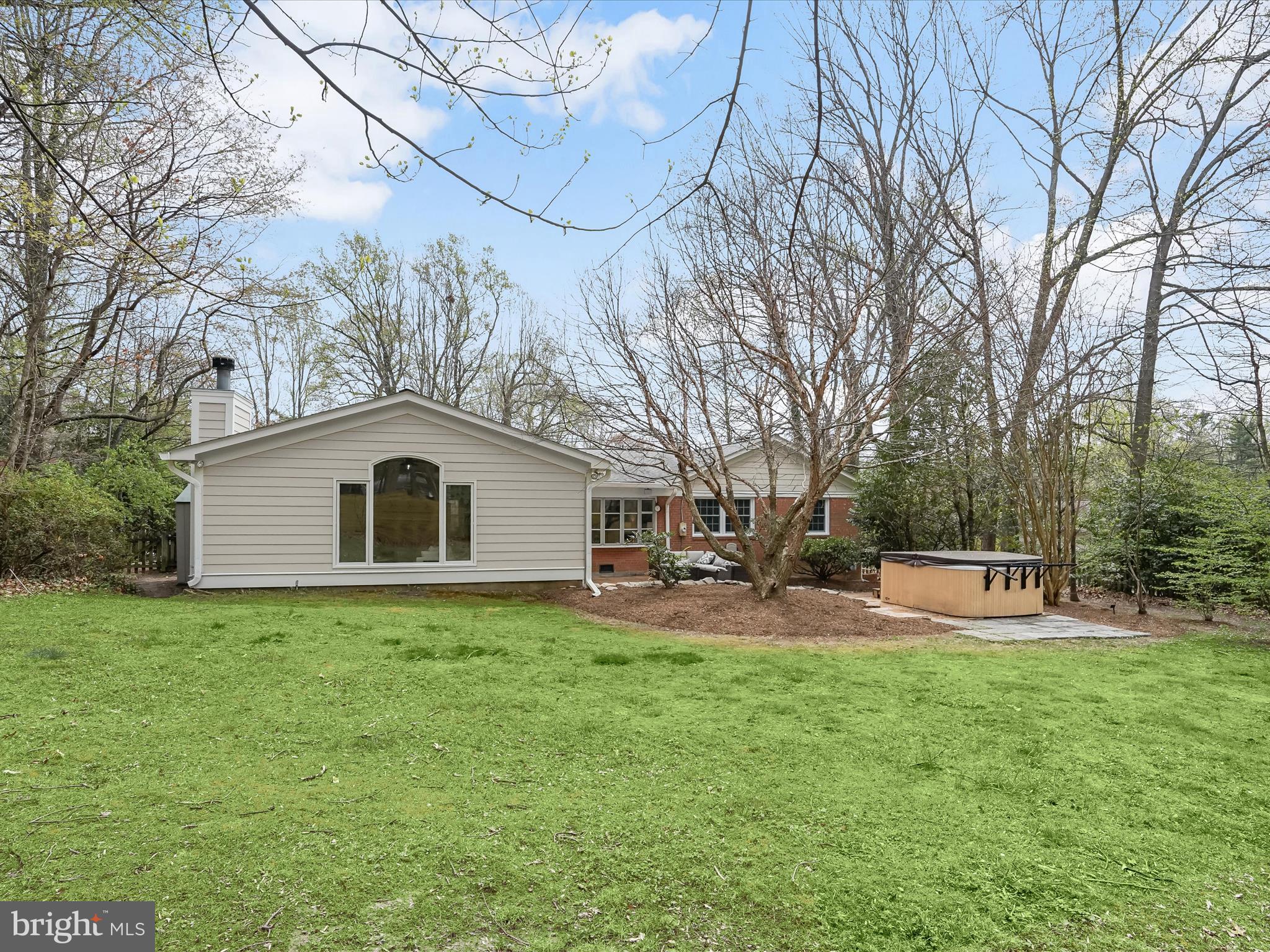 MANTUA - Residential