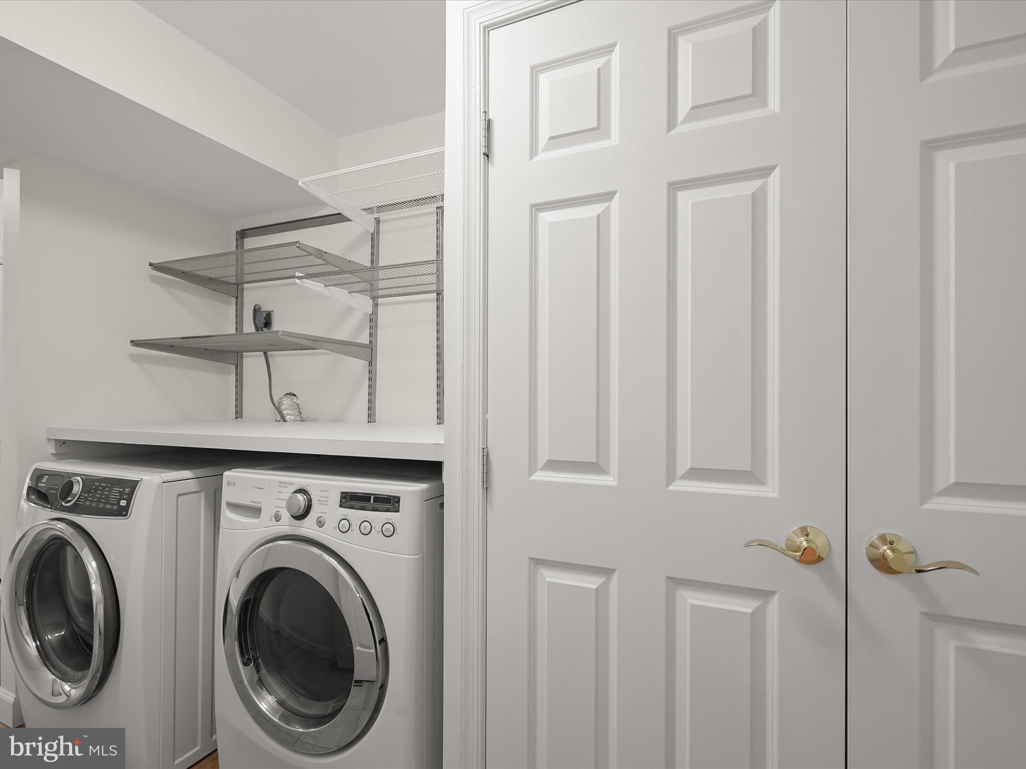 MANTUA - Residential