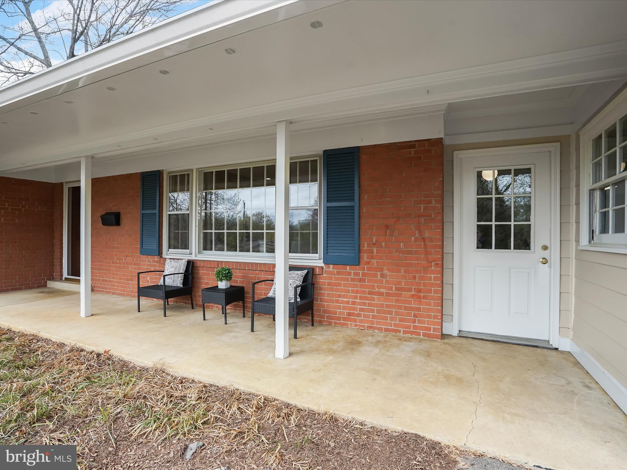 MANTUA - Residential