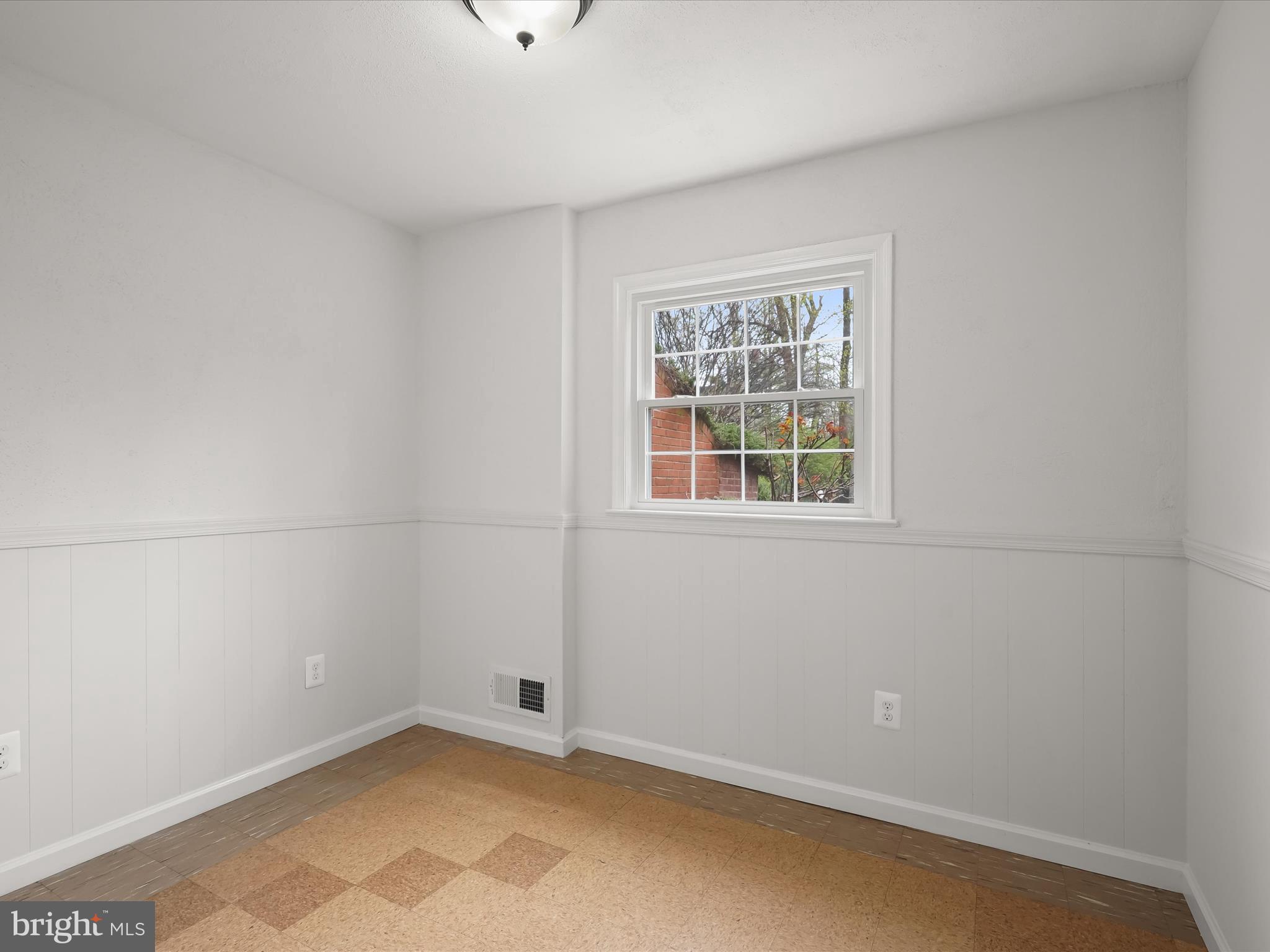 MANTUA - Residential