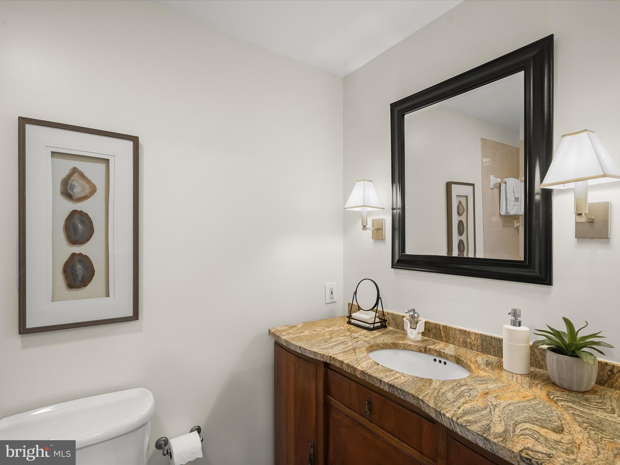 MANTUA - Residential