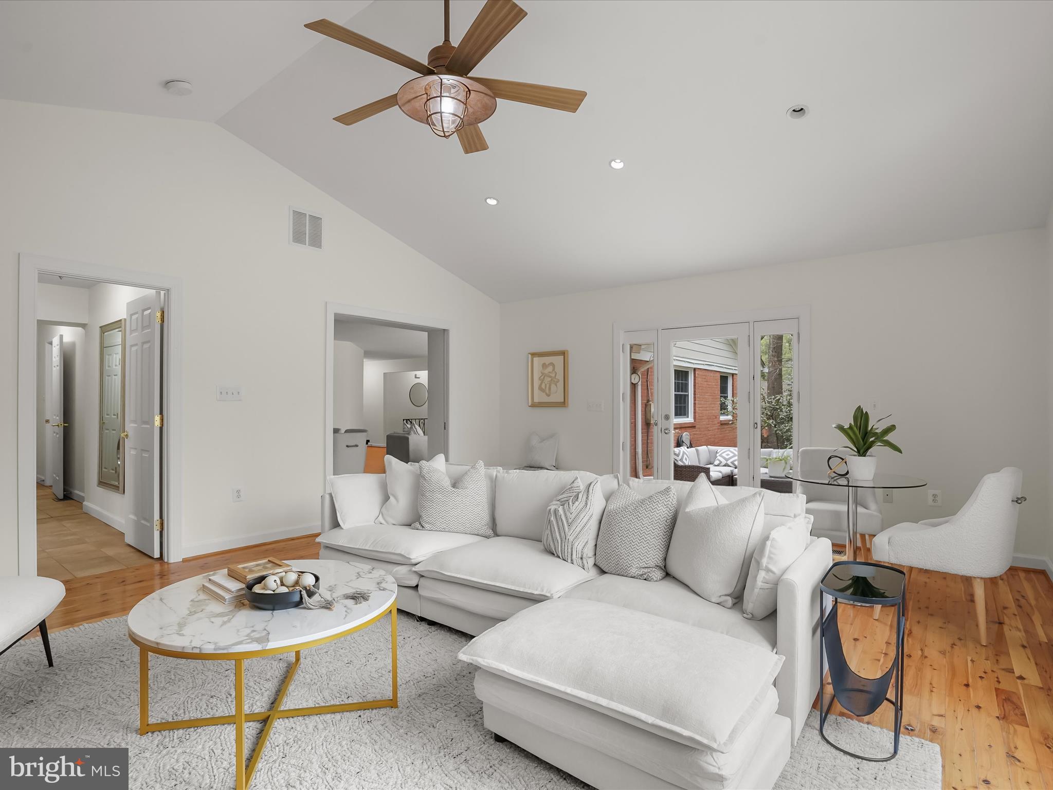 MANTUA - Residential