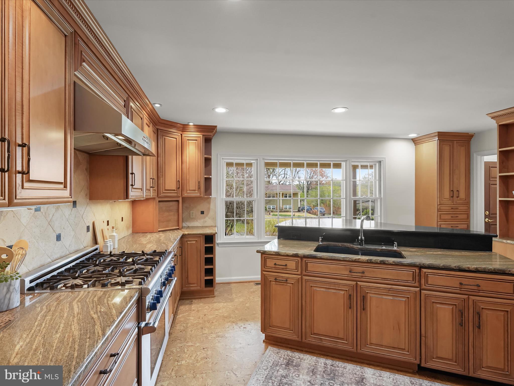 MANTUA - Residential