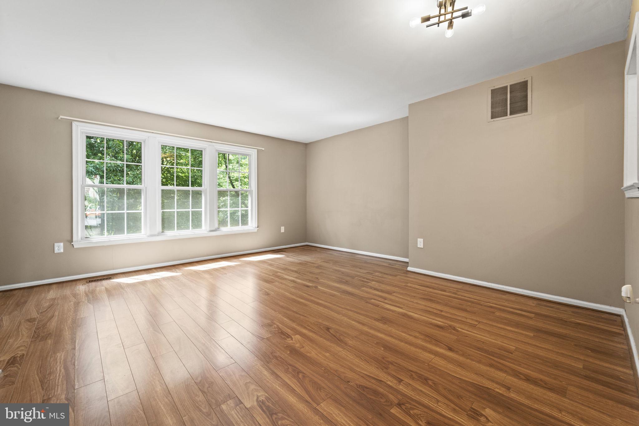 WOODSTREAM - Residential Lease