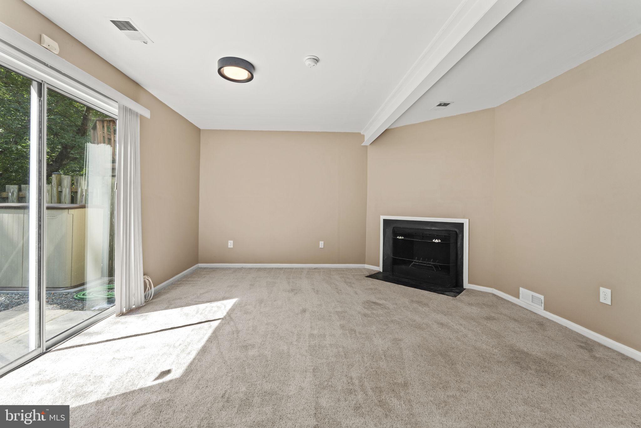 WOODSTREAM - Residential Lease