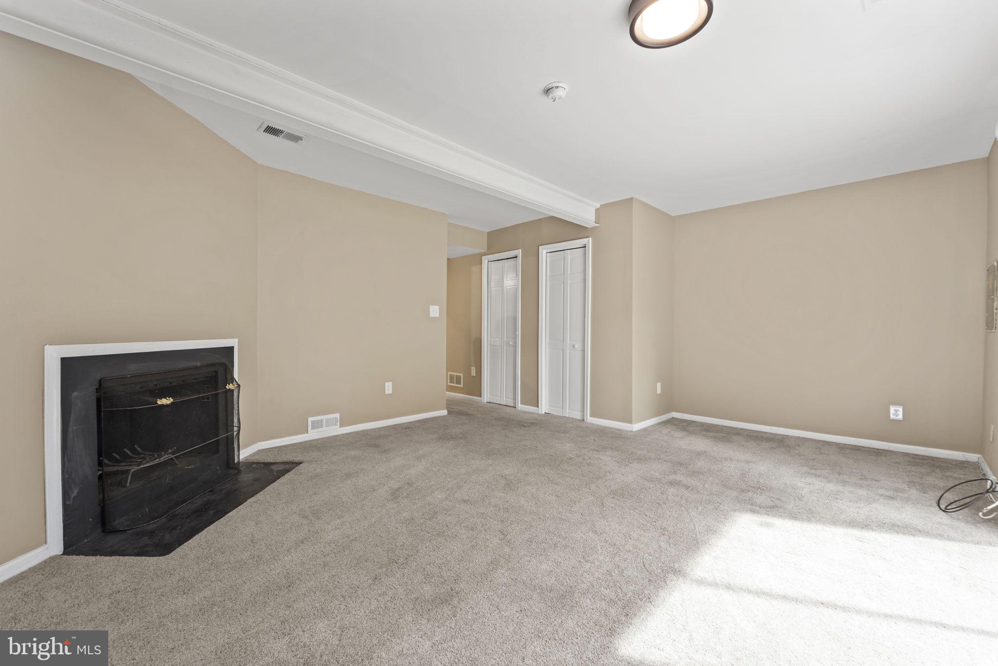 WOODSTREAM - Residential Lease