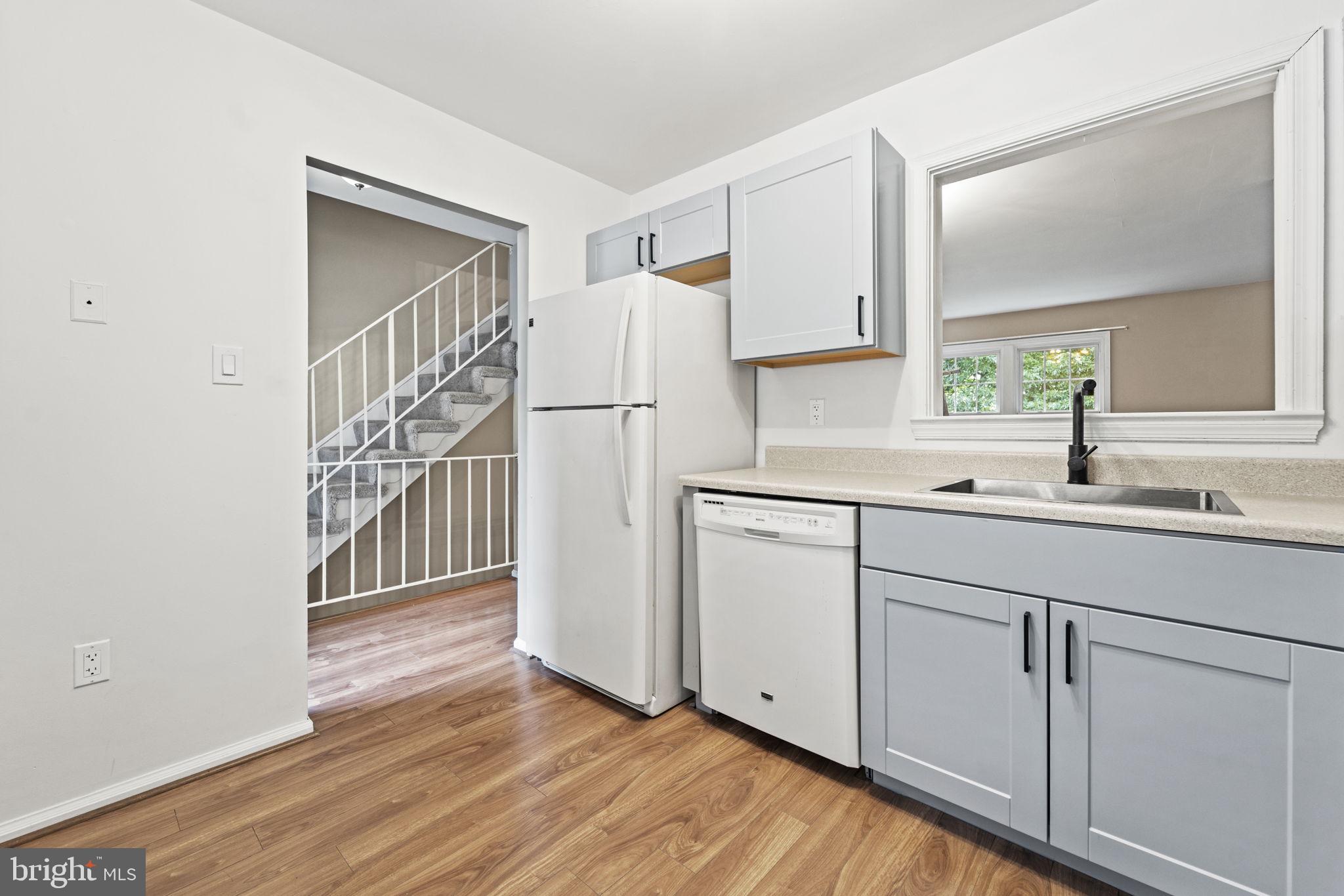 WOODSTREAM - Residential Lease