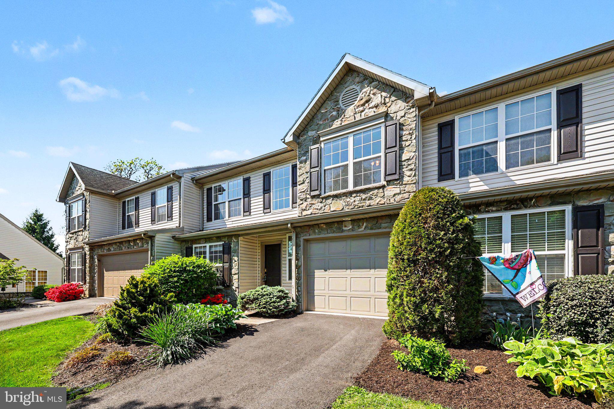WITNEY RIDGE - Residential