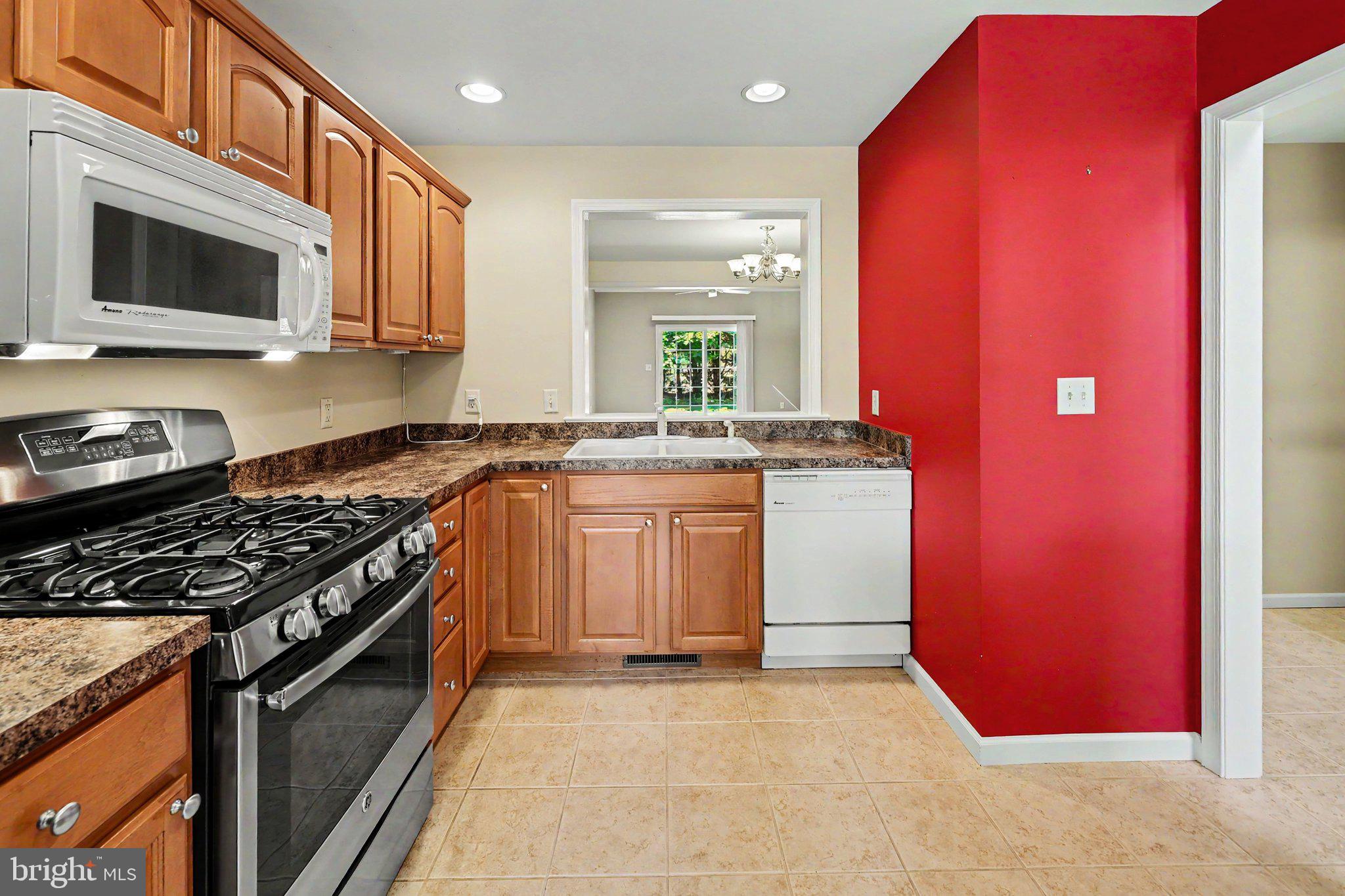 WITNEY RIDGE - Residential