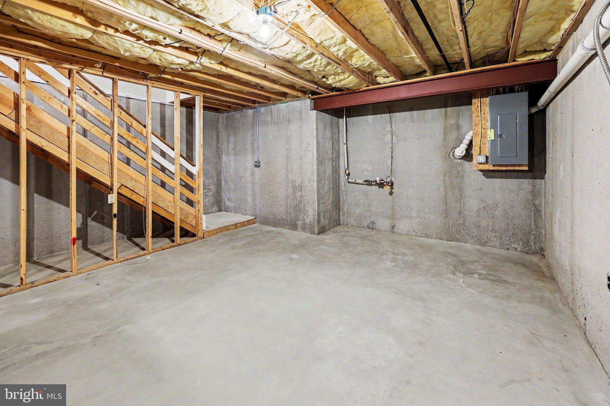 WITNEY RIDGE - Residential