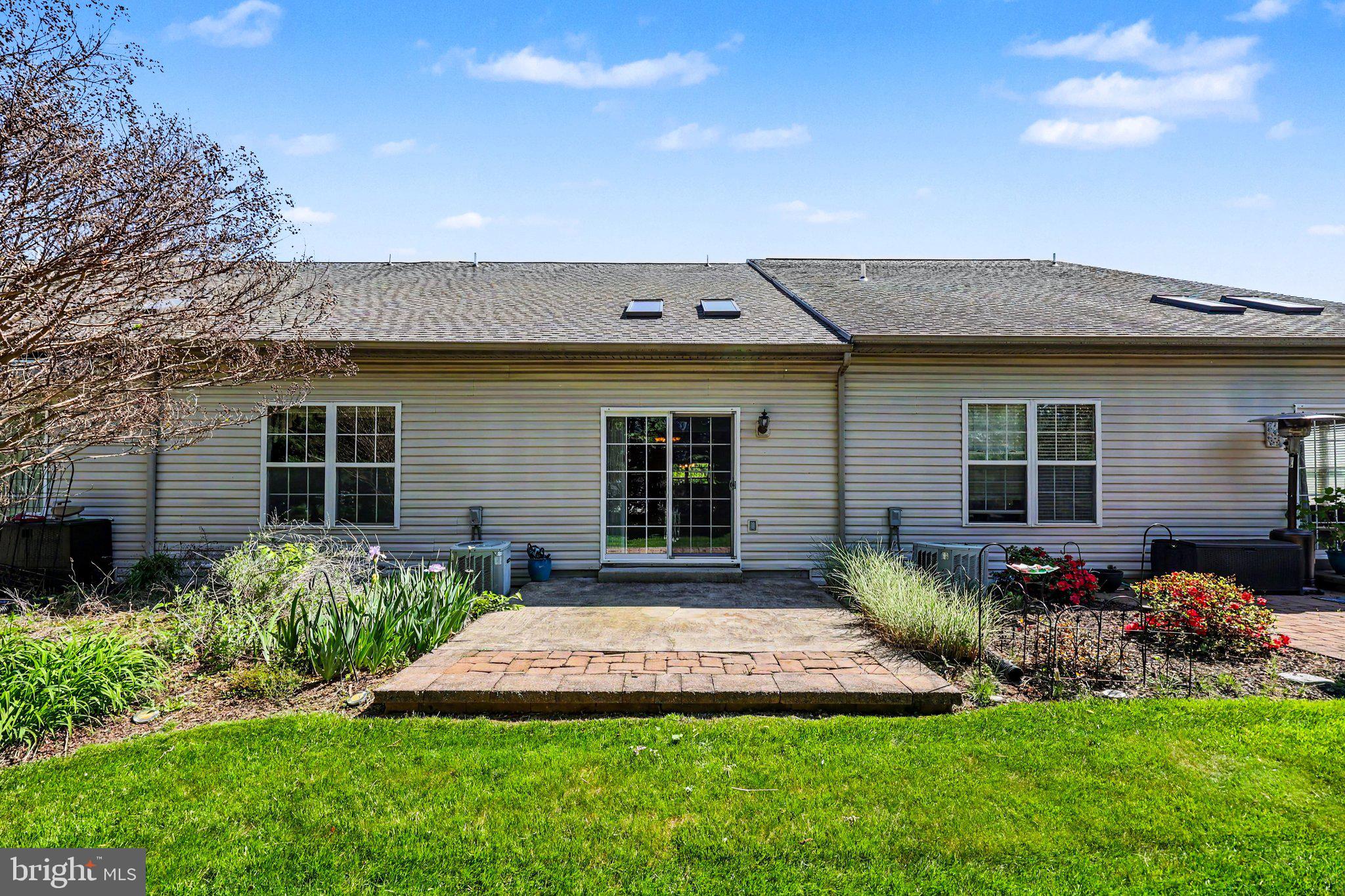 WITNEY RIDGE - Residential