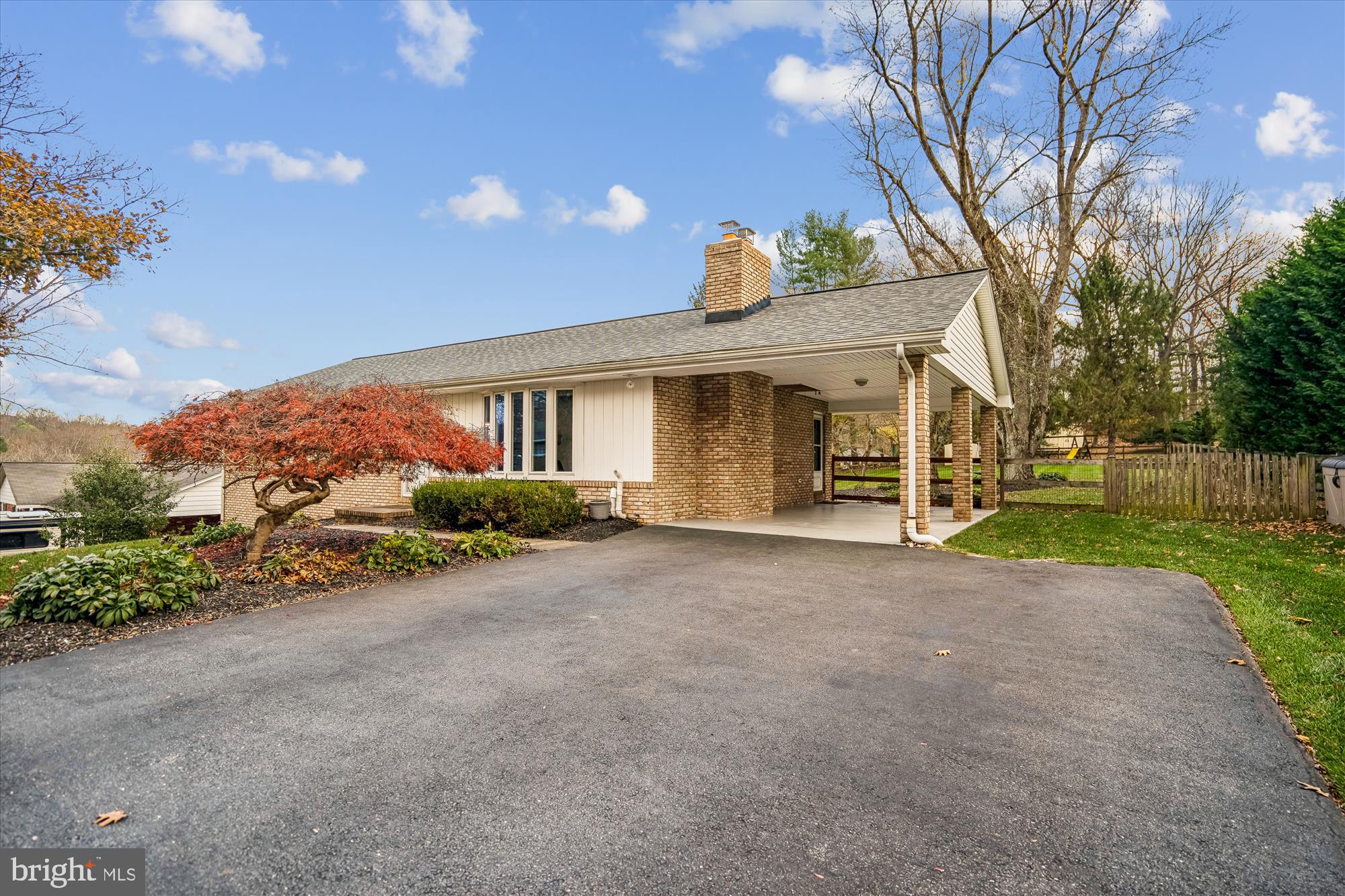 2211 MOUNT HEBRON DRIVE