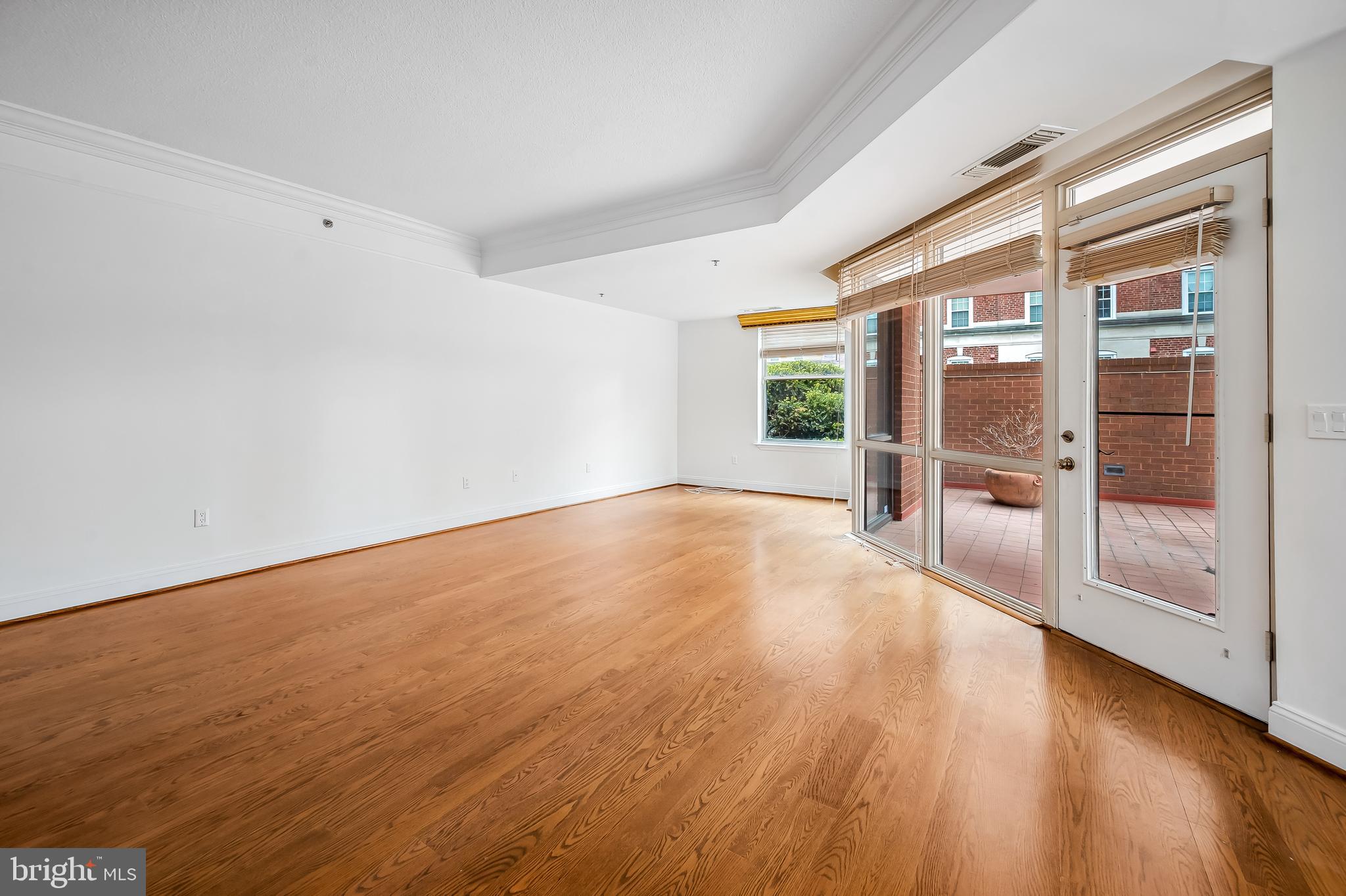 3704 N CHARLES STREET N 105