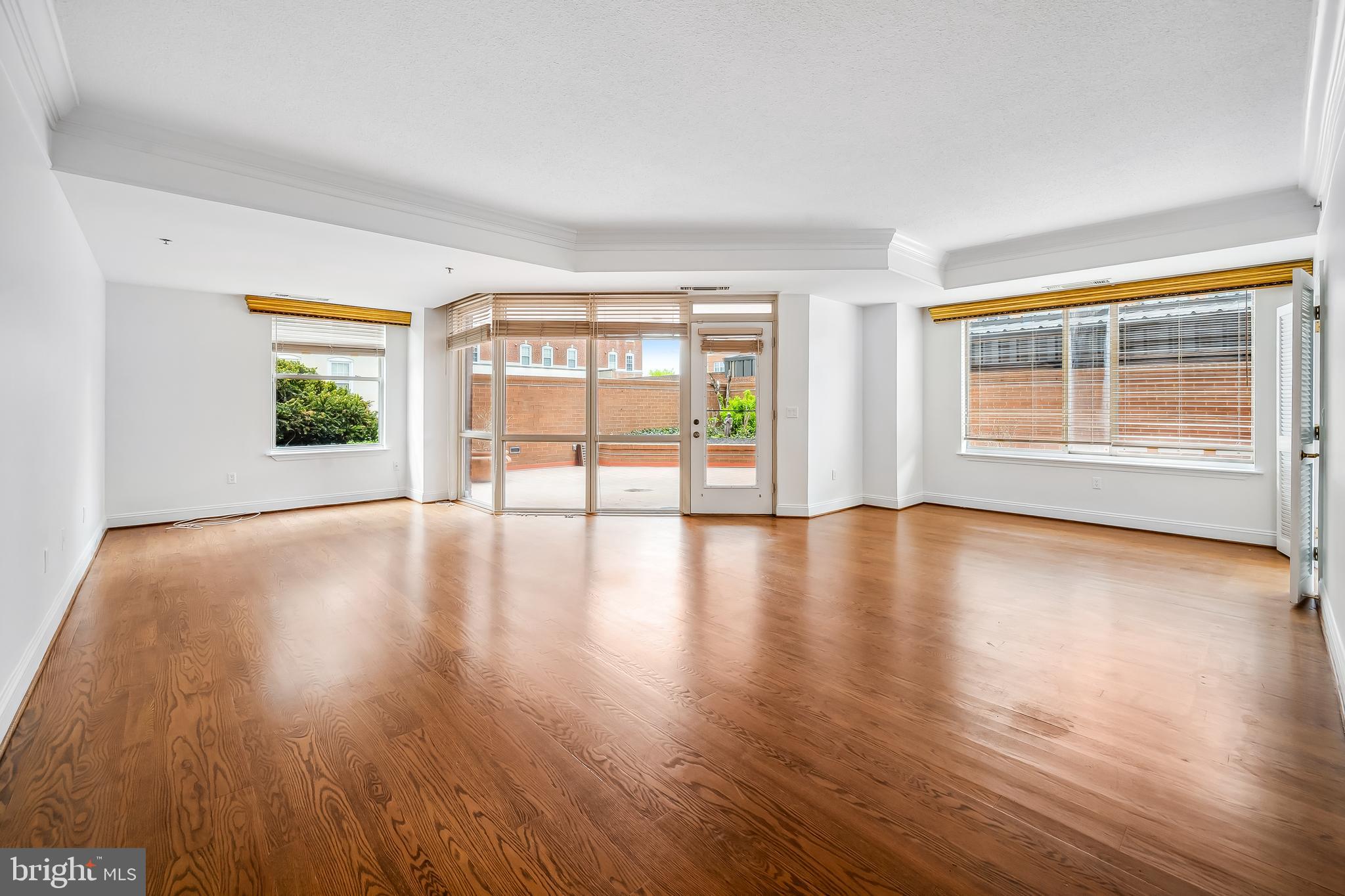 3704 N CHARLES STREET N 105