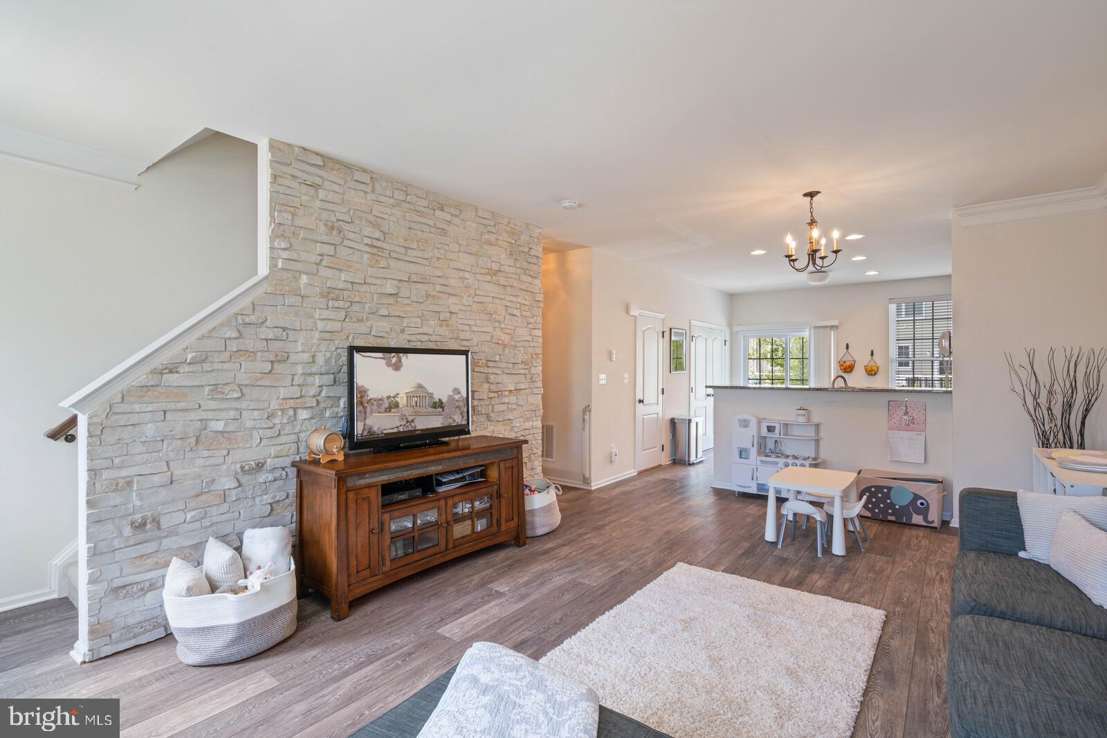 AMBERLEA AT SOUTH RIDING - Residential