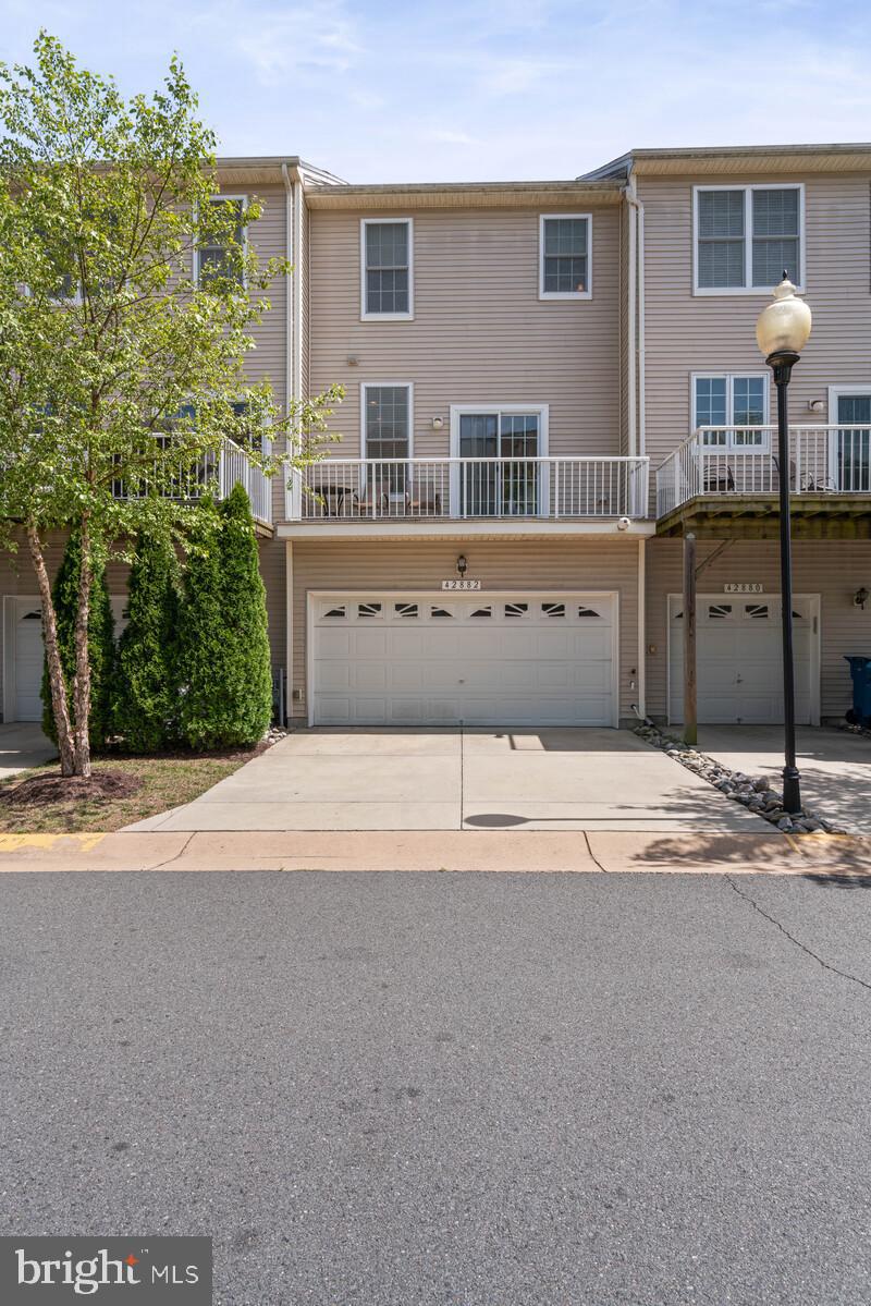 AMBERLEA AT SOUTH RIDING - Residential