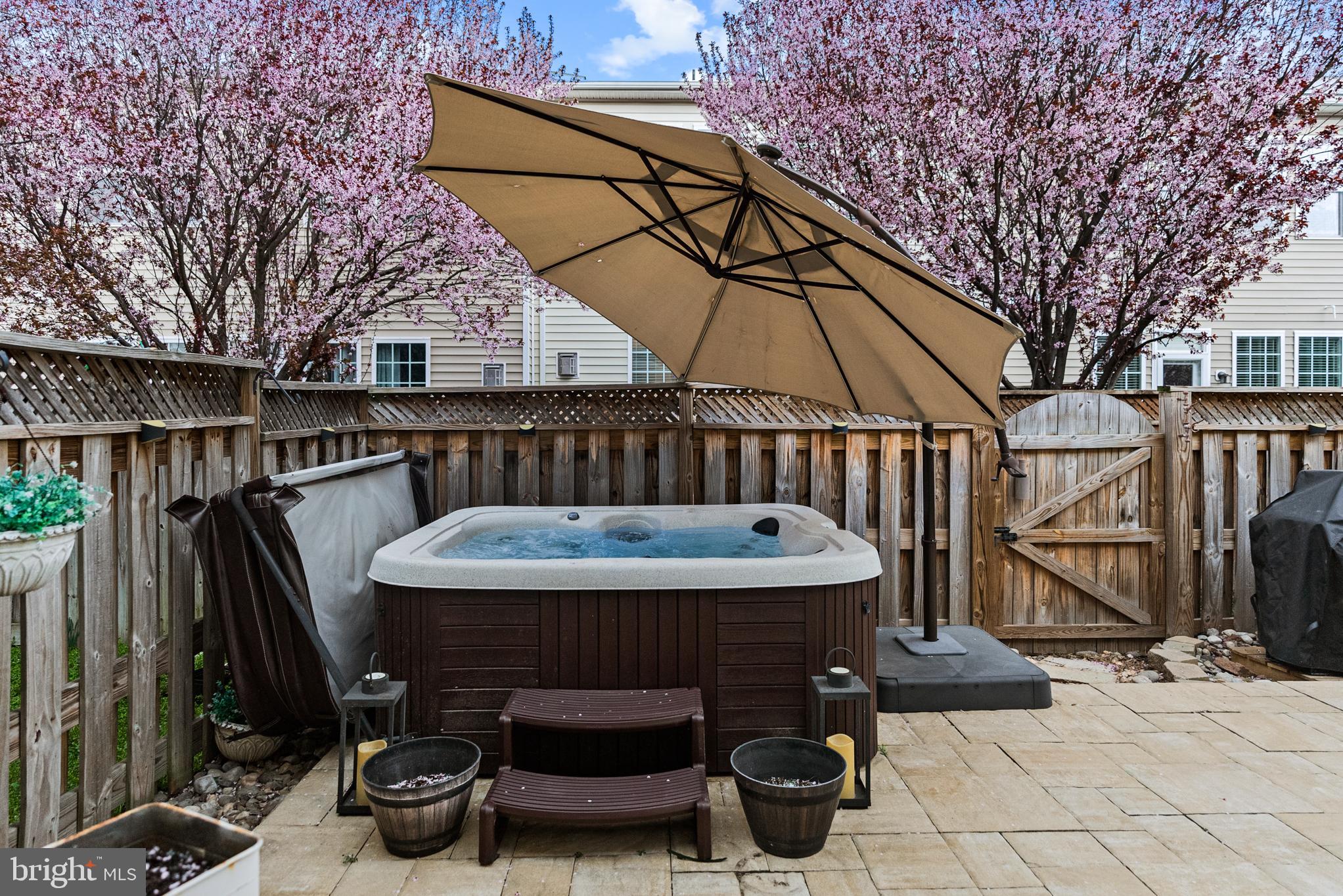 STONE RIDGE - Residential Lease