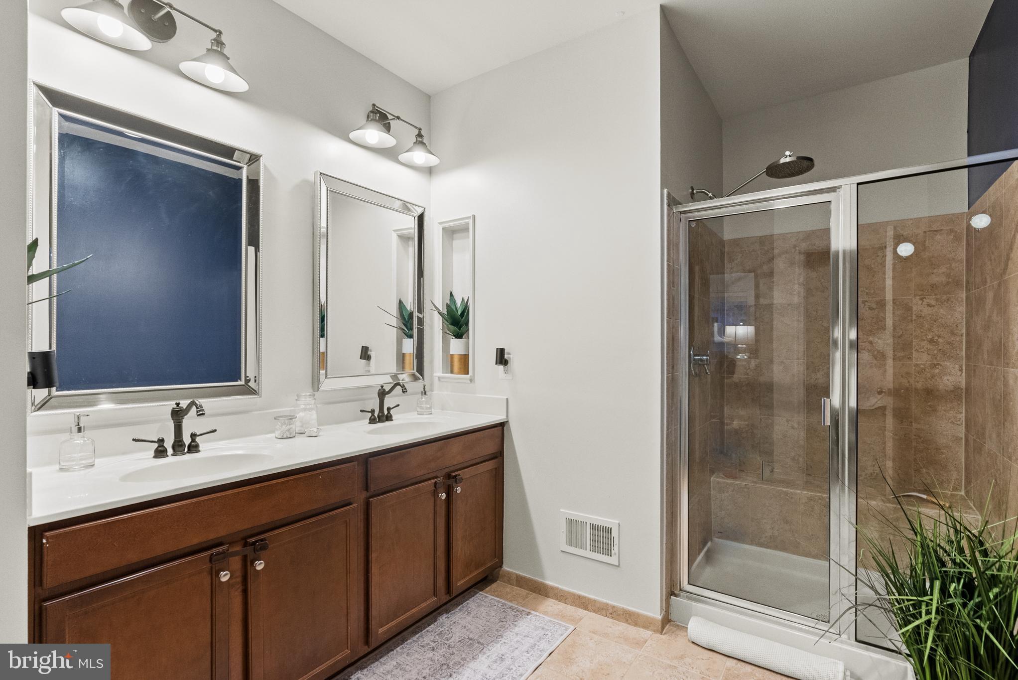 STONE RIDGE - Residential Lease