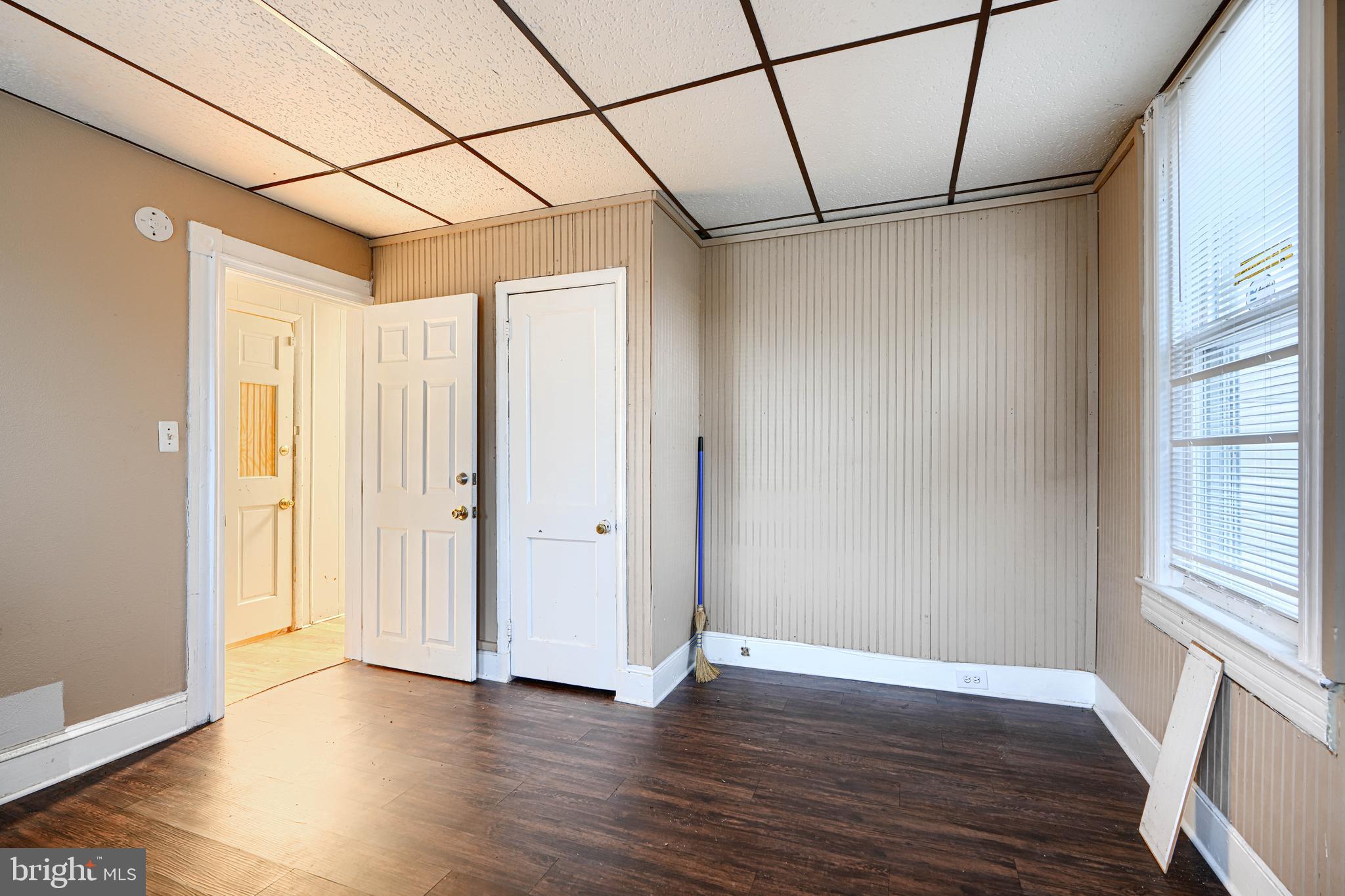 OVERLEA - Residential Income