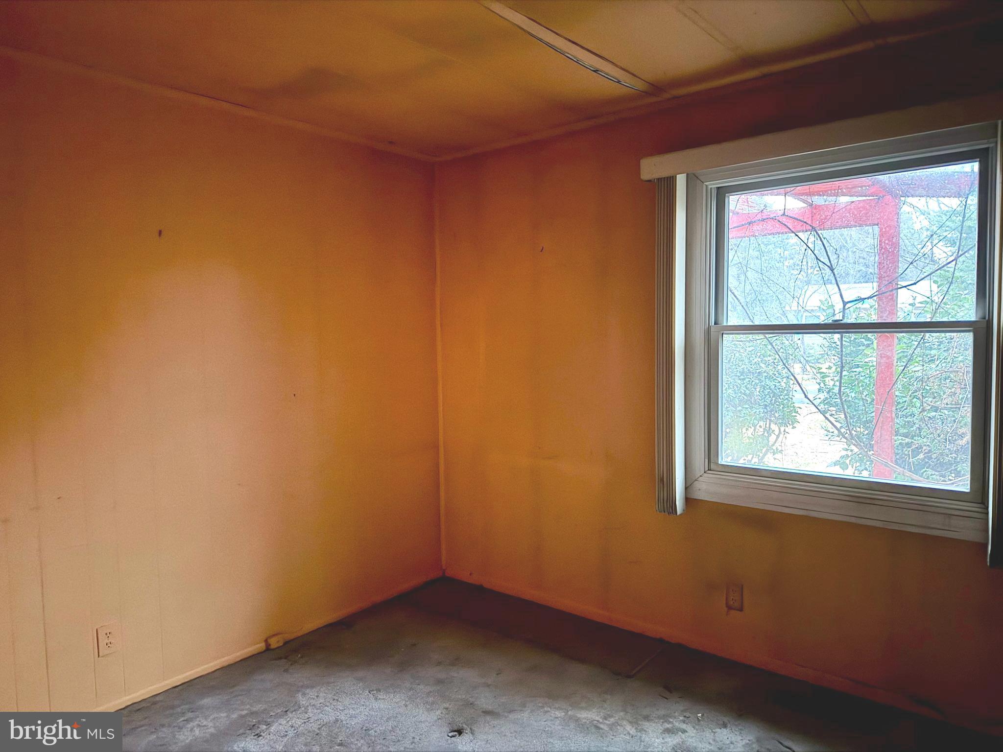 BREEZEWOOD - Residential