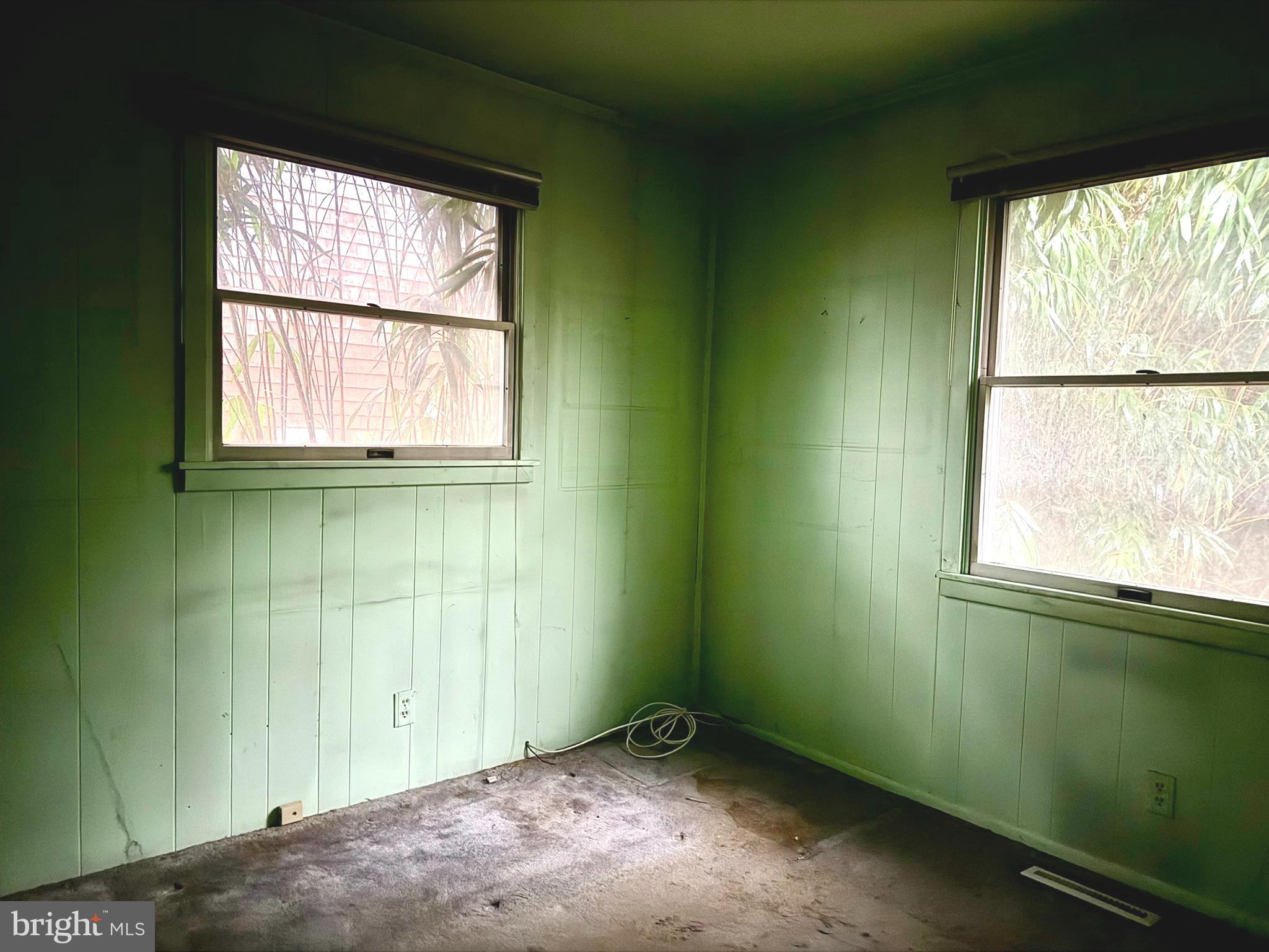 BREEZEWOOD - Residential