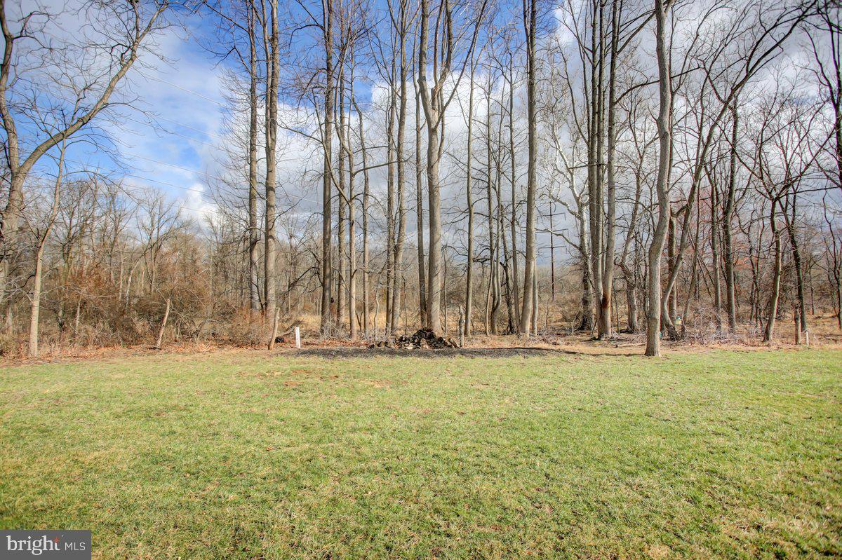 QUAIL RUN CONDOS - Residential